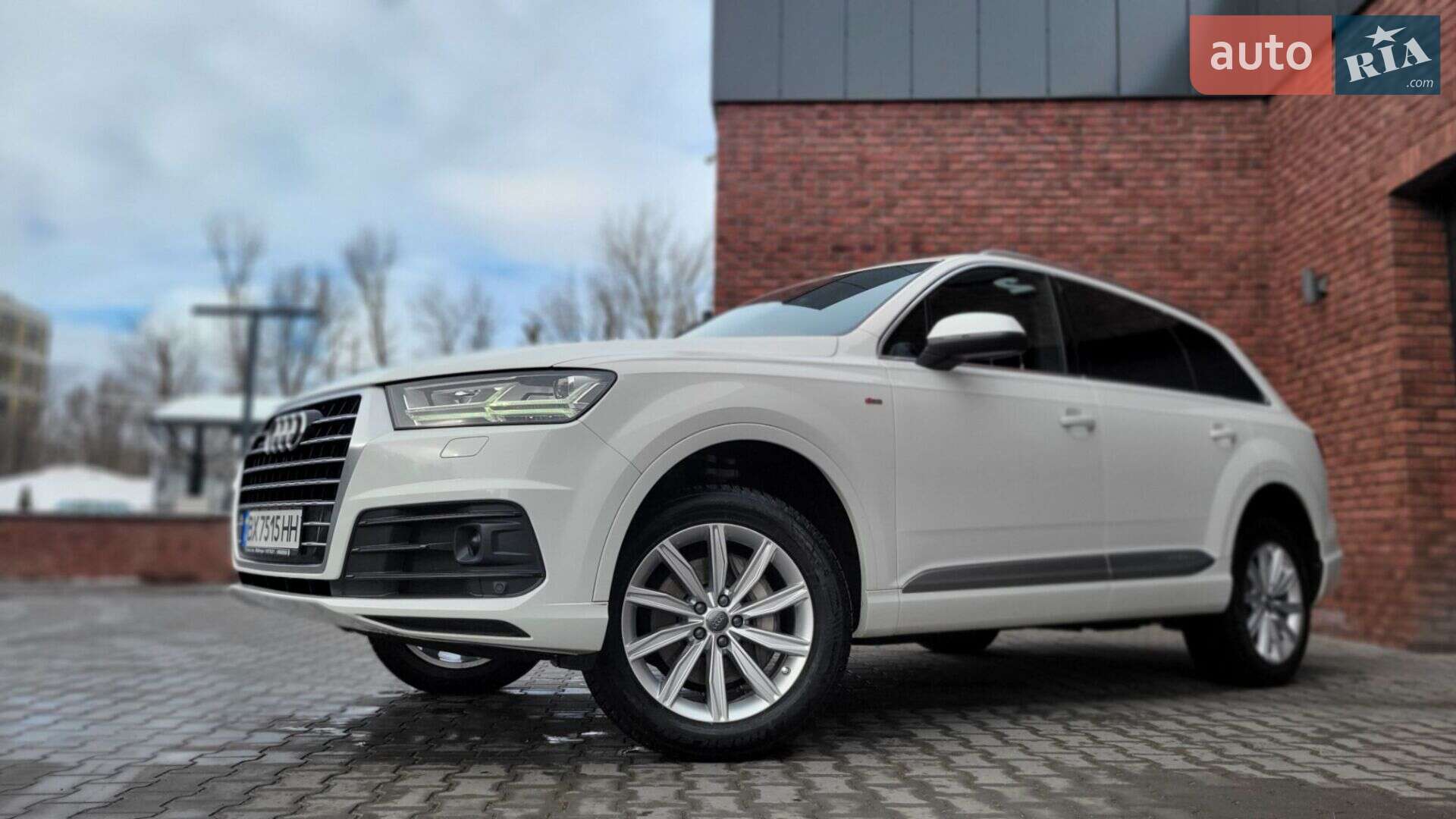 Audi Q7 2018 VIN WAUZZZ4M8JD035133 фото оголошення 5 з 99