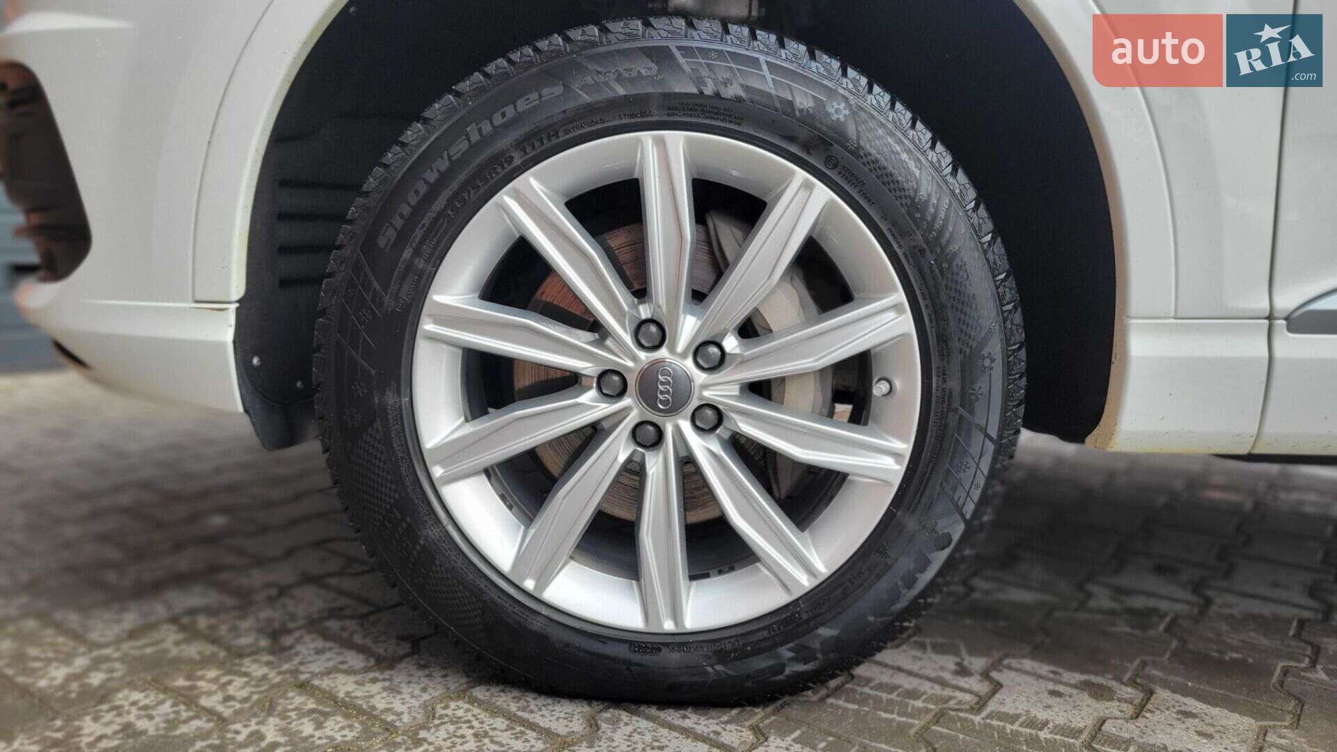 Audi Q7 2018 VIN WAUZZZ4M8JD035133 фото оголошення 26 з 99
