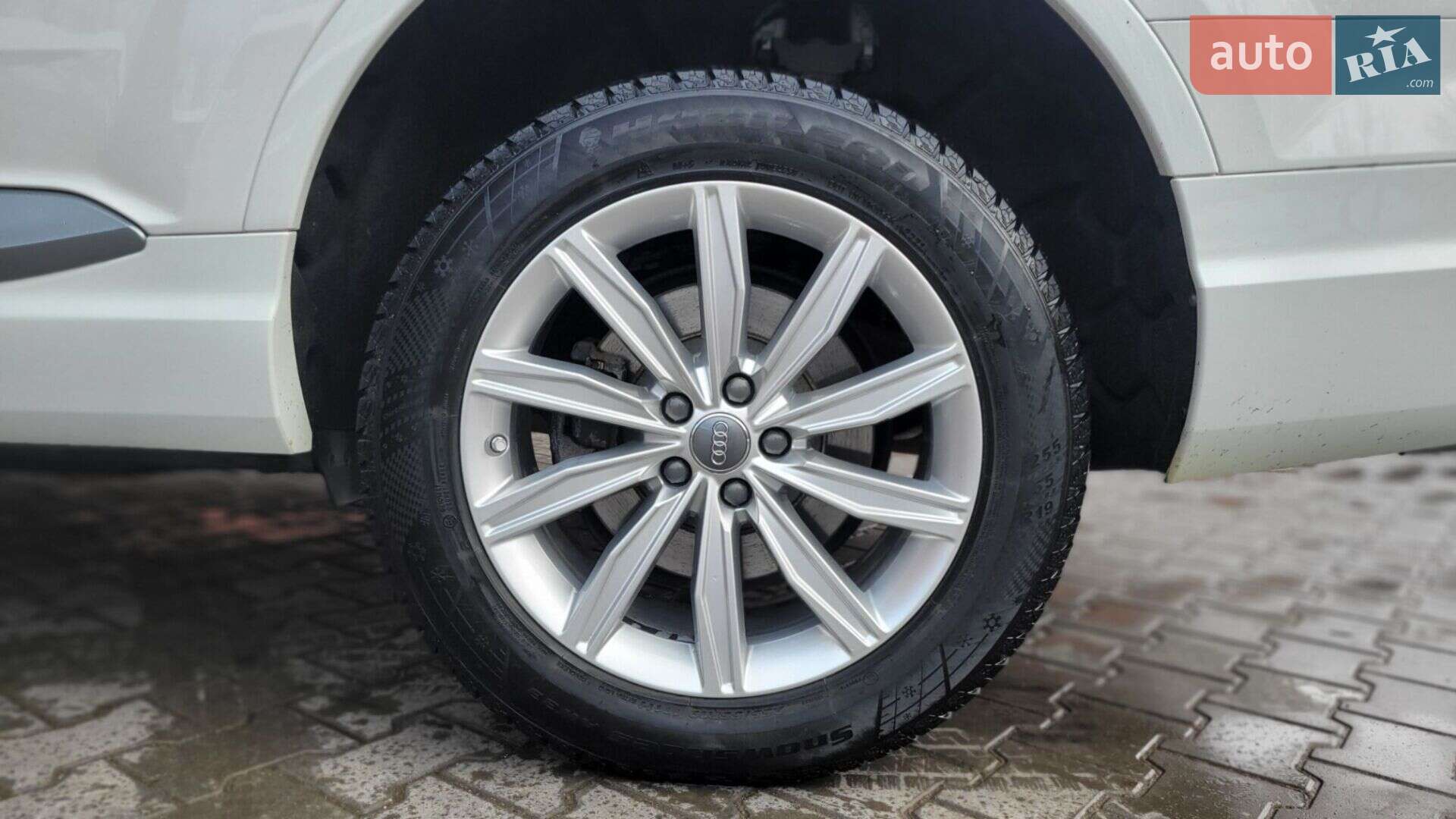 Audi Q7 2018 VIN WAUZZZ4M8JD035133 фото оголошення 29 з 99