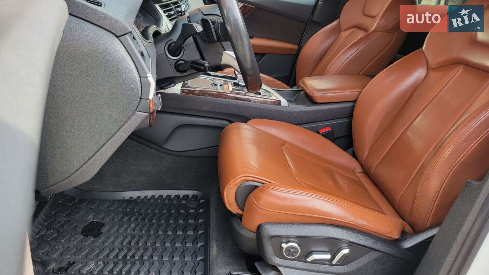 Audi Q7 2018 VIN WAUZZZ4M8JD035133 фото оголошення 37 з 99