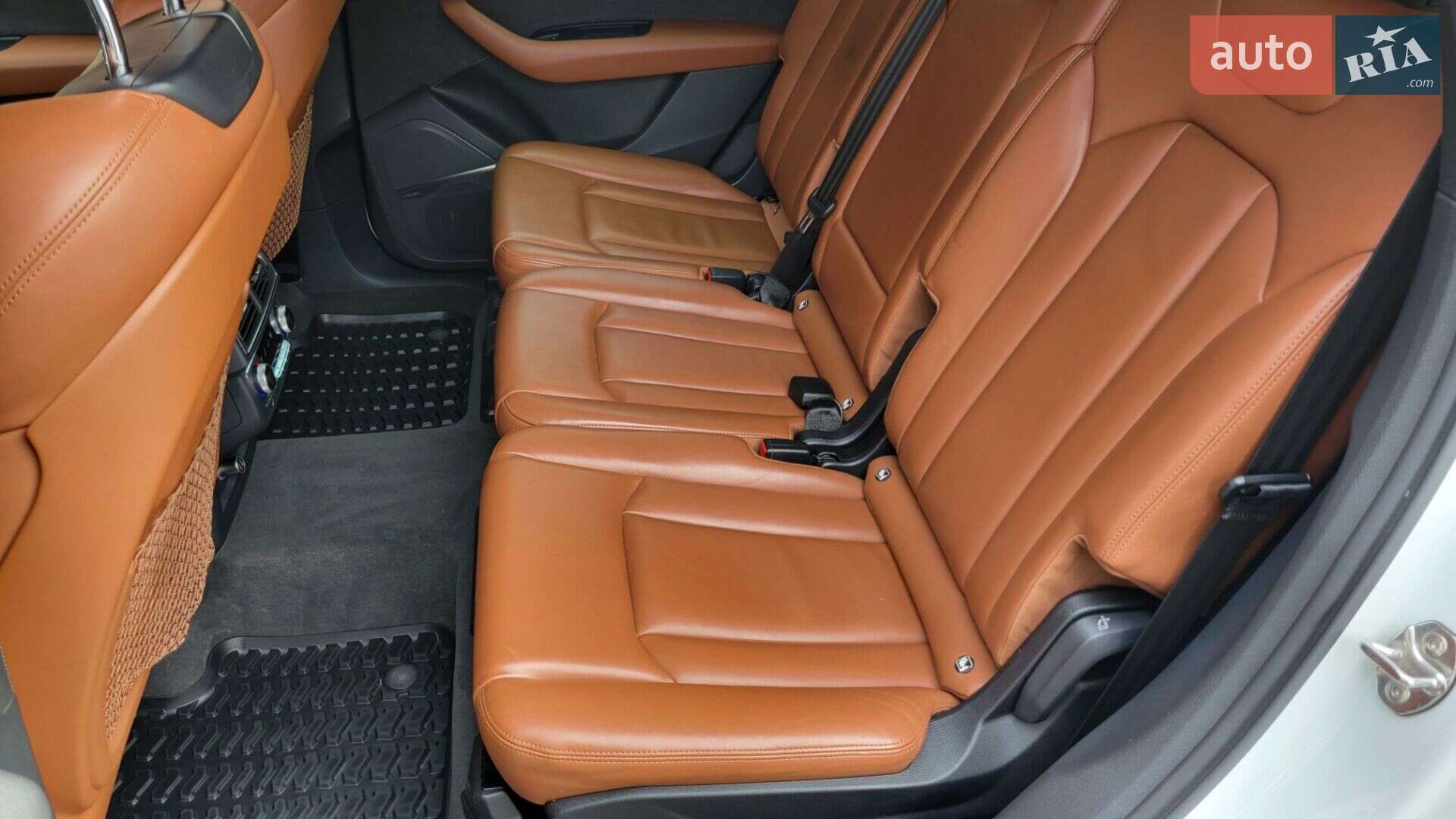 Audi Q7 2018 VIN WAUZZZ4M8JD035133 фото оголошення 48 з 99