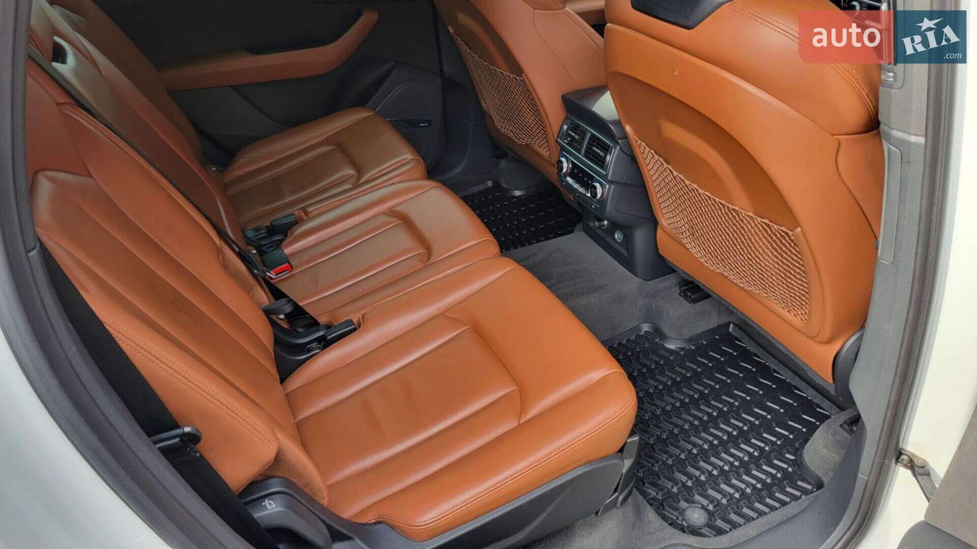 Audi Q7 2018 VIN WAUZZZ4M8JD035133 фото оголошення 52 з 99