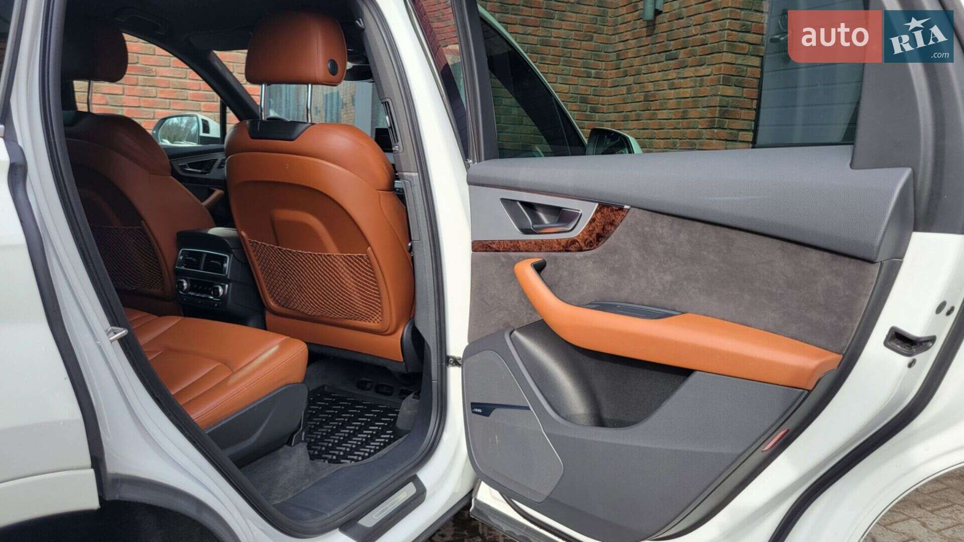 Audi Q7 2018 VIN WAUZZZ4M8JD035133 фото оголошення 51 з 99