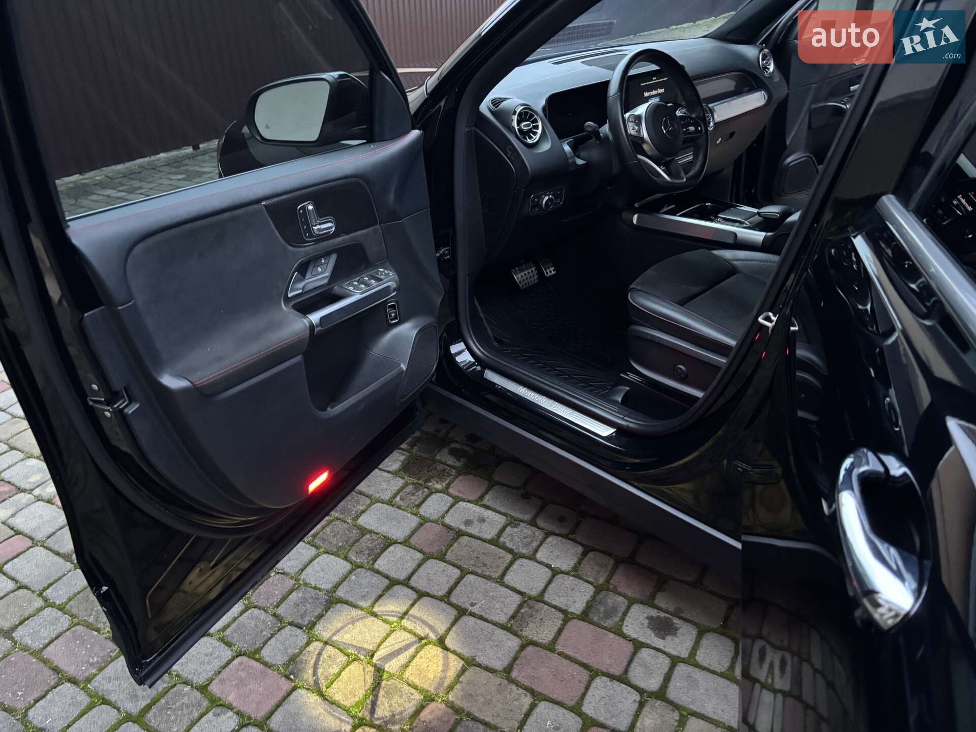 Mercedes-Benz GLB-Class 2021 VIN W1N4M4GB3MW136106 фото оголошення 30 з 43
