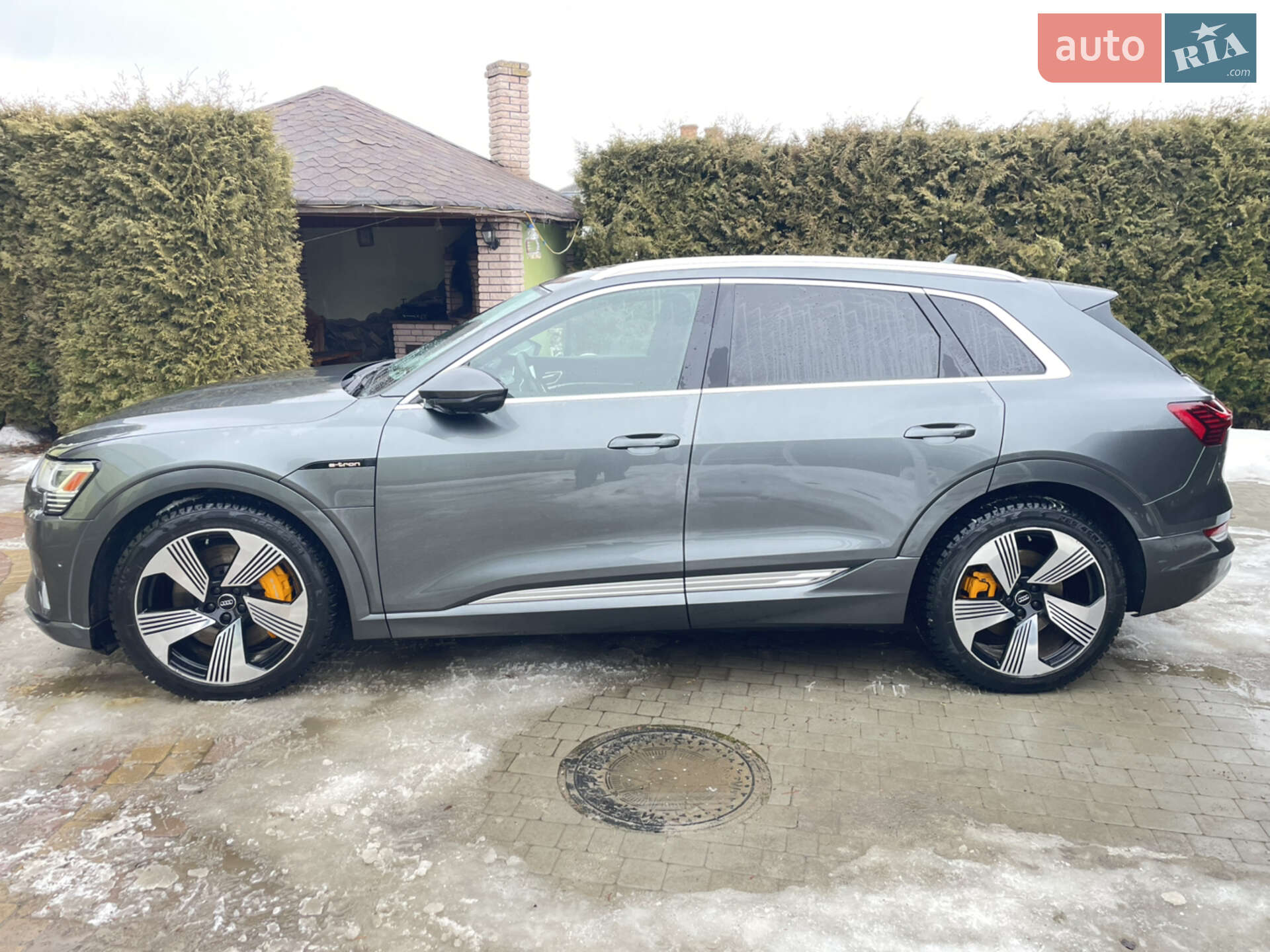Audi e-tron 2019 VIN WA1VAAGE2KB005776 фото оголошення 9 з 29