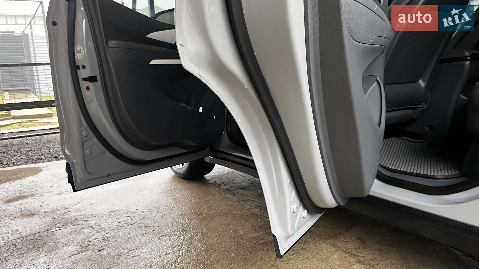 Chevrolet Bolt EV 2020 VIN 1G1FZ6S06L4143511 фото оголошення 18 з 26