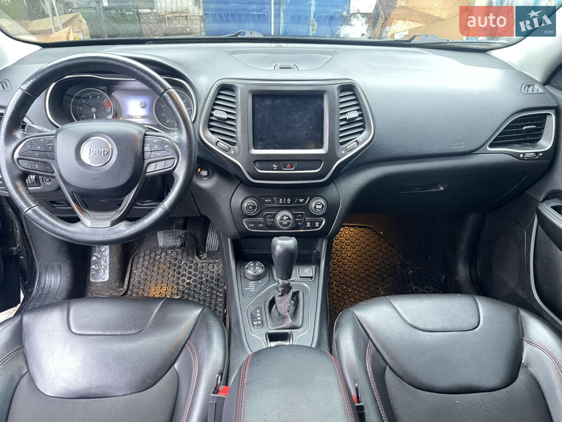 Jeep Cherokee 2018 VIN 1C4PJMBX0KD328611 фото оголошення 14 з 25