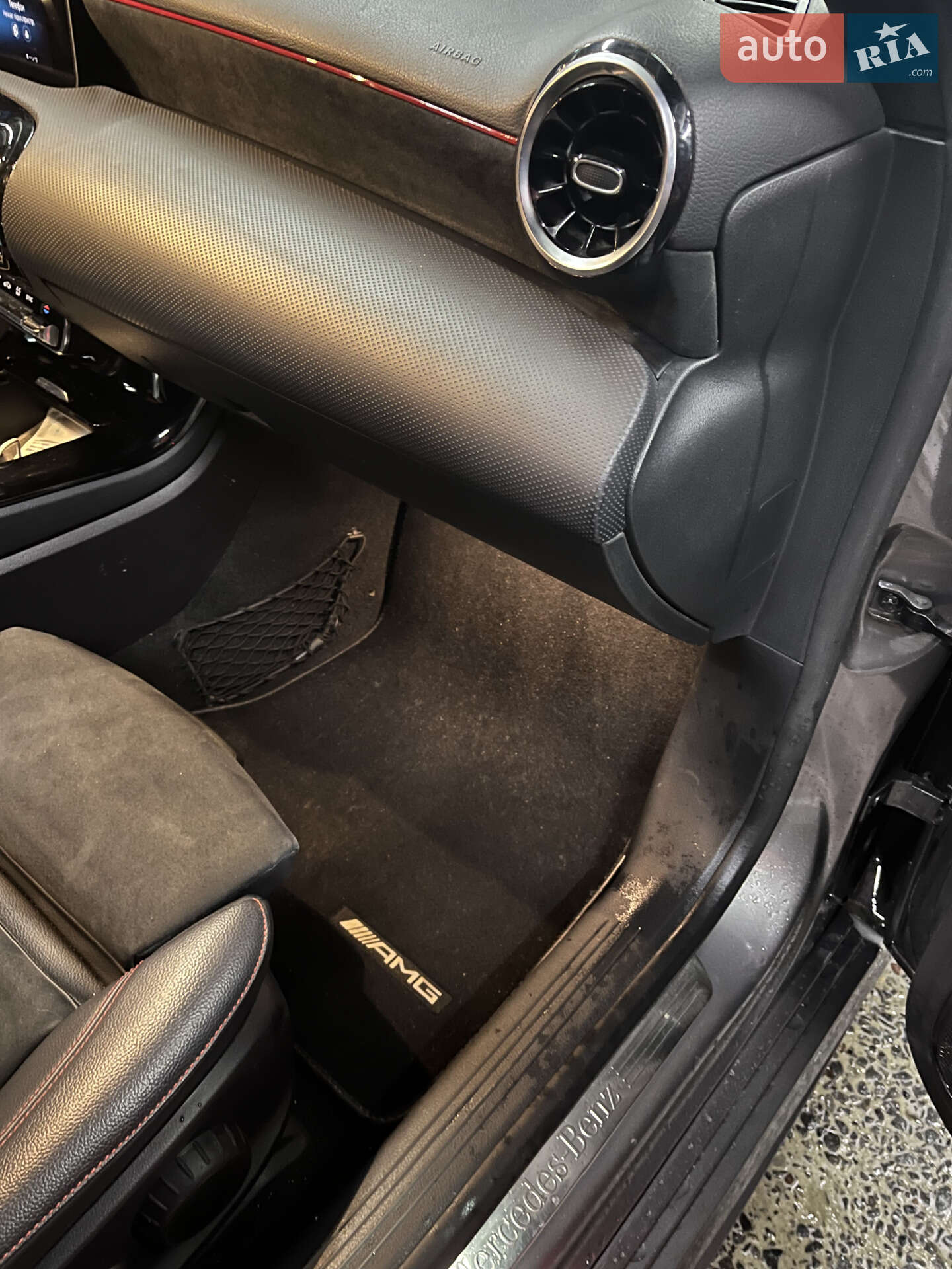 Mercedes-Benz A-Class 2019 VIN WDD1770121N136705 фото оголошення 9 з 20