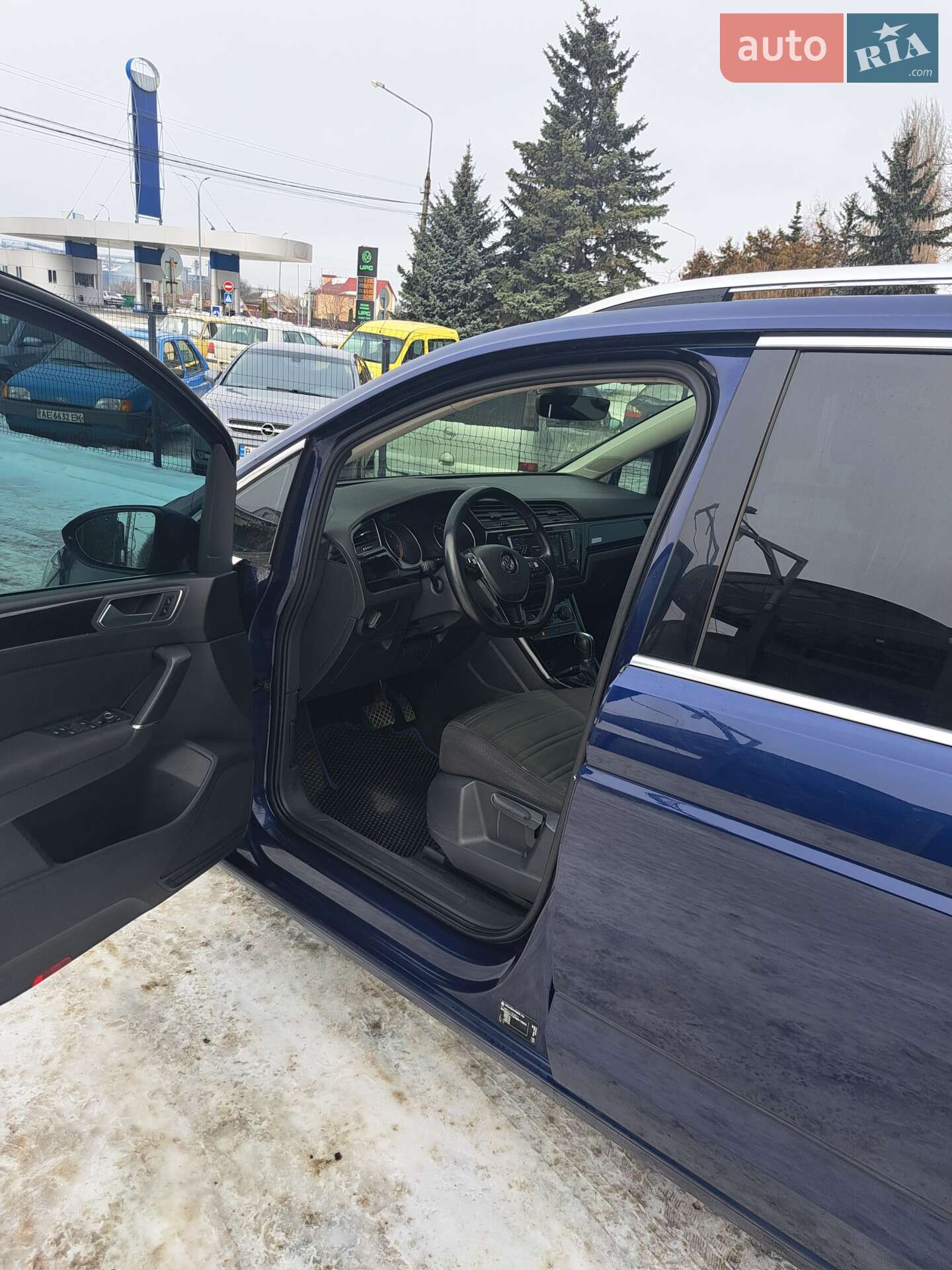 Volkswagen Touran 2016 VIN WVGZZZ1TZHW019503 фото оголошення 8 з 18