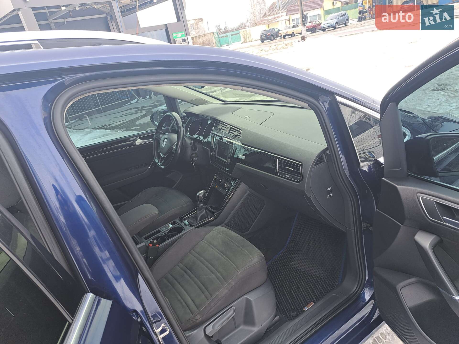 Volkswagen Touran 2016 VIN WVGZZZ1TZHW019503 фото оголошення 10 з 18