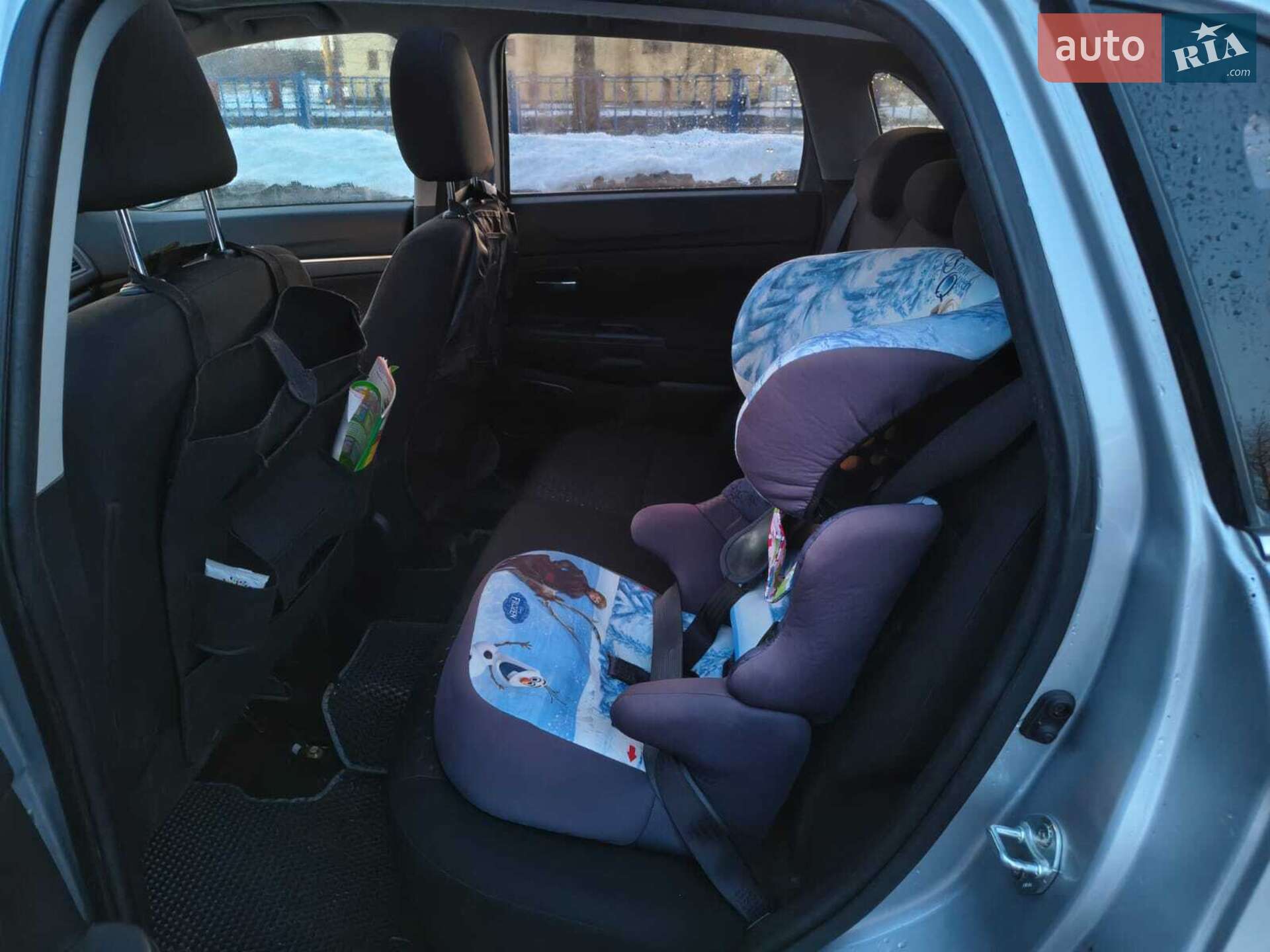 Mitsubishi ASX 2011 VIN JMBXJGA6WBZ426168 фото оголошення 9 з 12