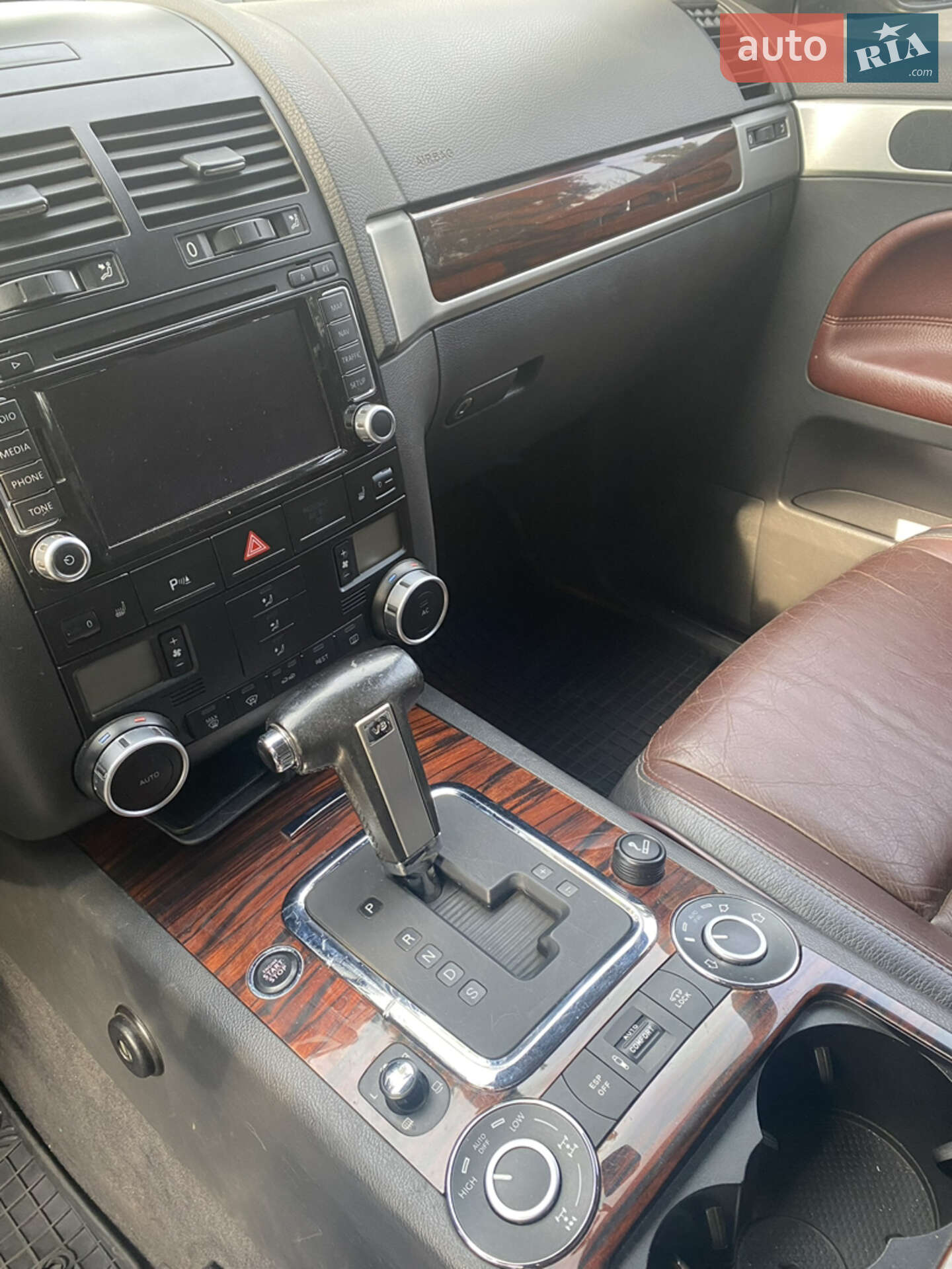 Volkswagen Touareg 2008 VIN WVGZZZ7LZ9Z000130 фото оголошення 9 з 20