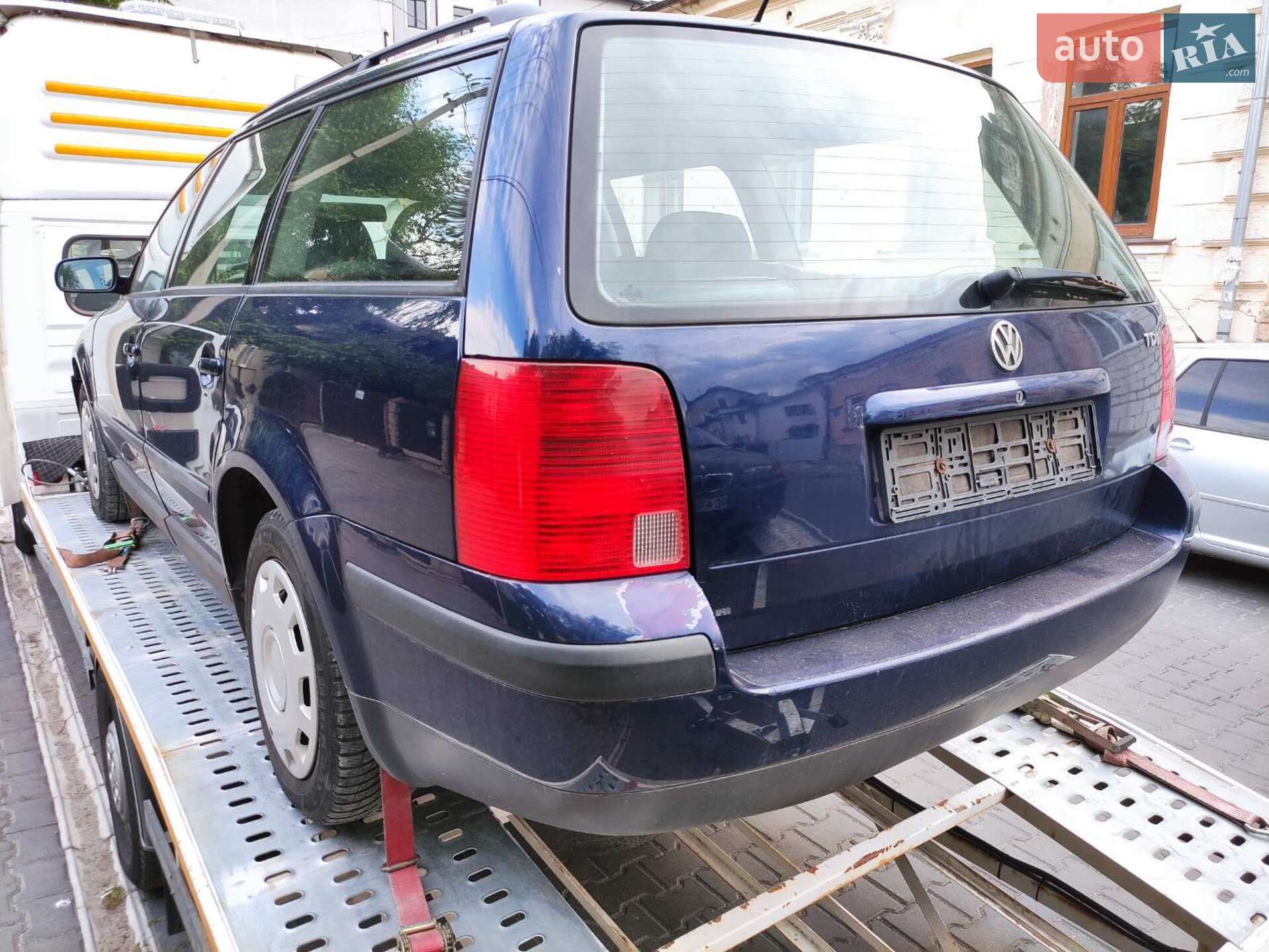 Volkswagen Passat 2000 VIN WVWZZZ3BZYE320711 фото оголошення 4 з 4