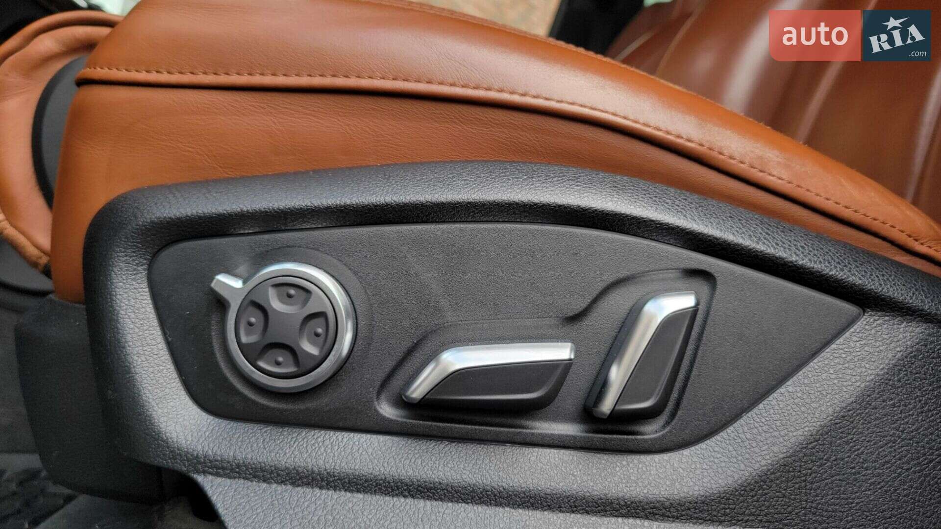Audi Q7 2018 VIN WAUZZZ4M8JD035133 фото оголошення 80 з 99