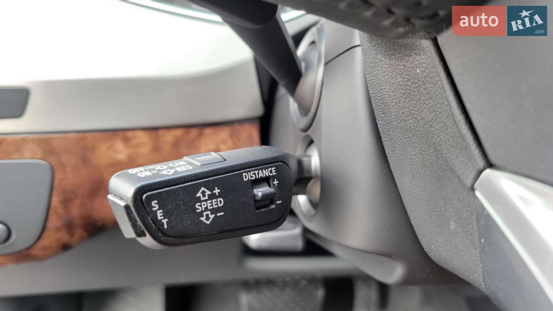 Audi Q7 2018 VIN WAUZZZ4M8JD035133 фото оголошення 82 з 99
