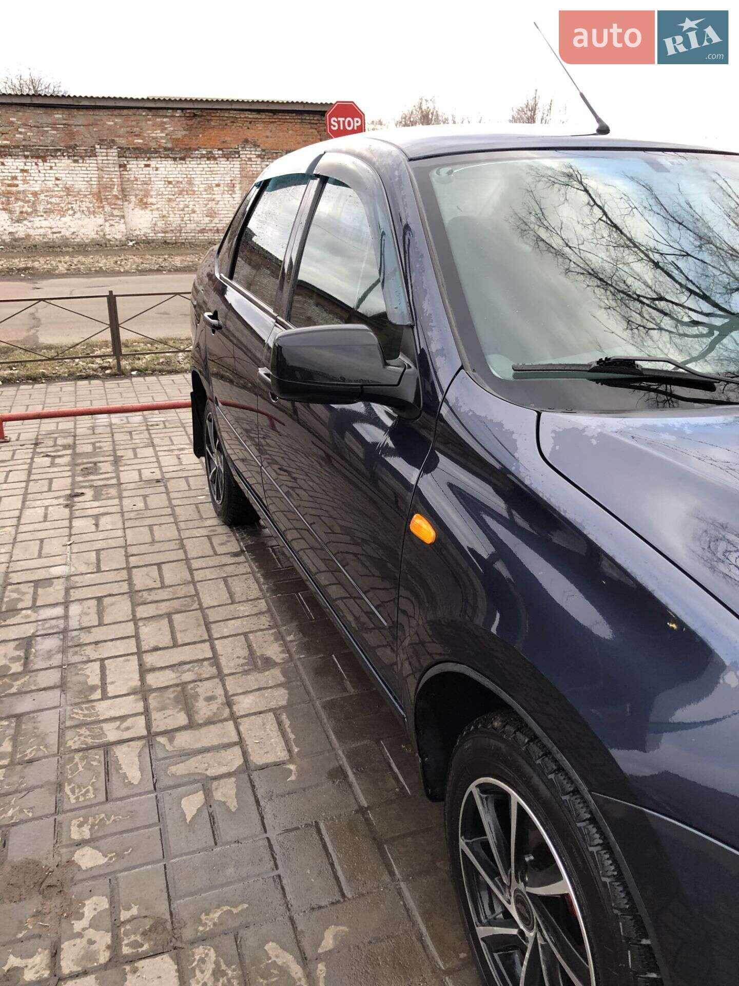 ВАЗ / Lada 2190 Granta 2013 VIN XTA219010D0137778 фото оголошення 4 з 25