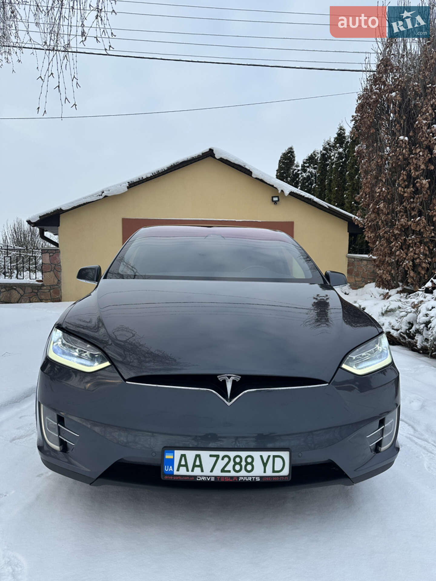 Tesla Model X 2018 VIN 5YJXCBE48JF109824 фото оголошення 2 з 53