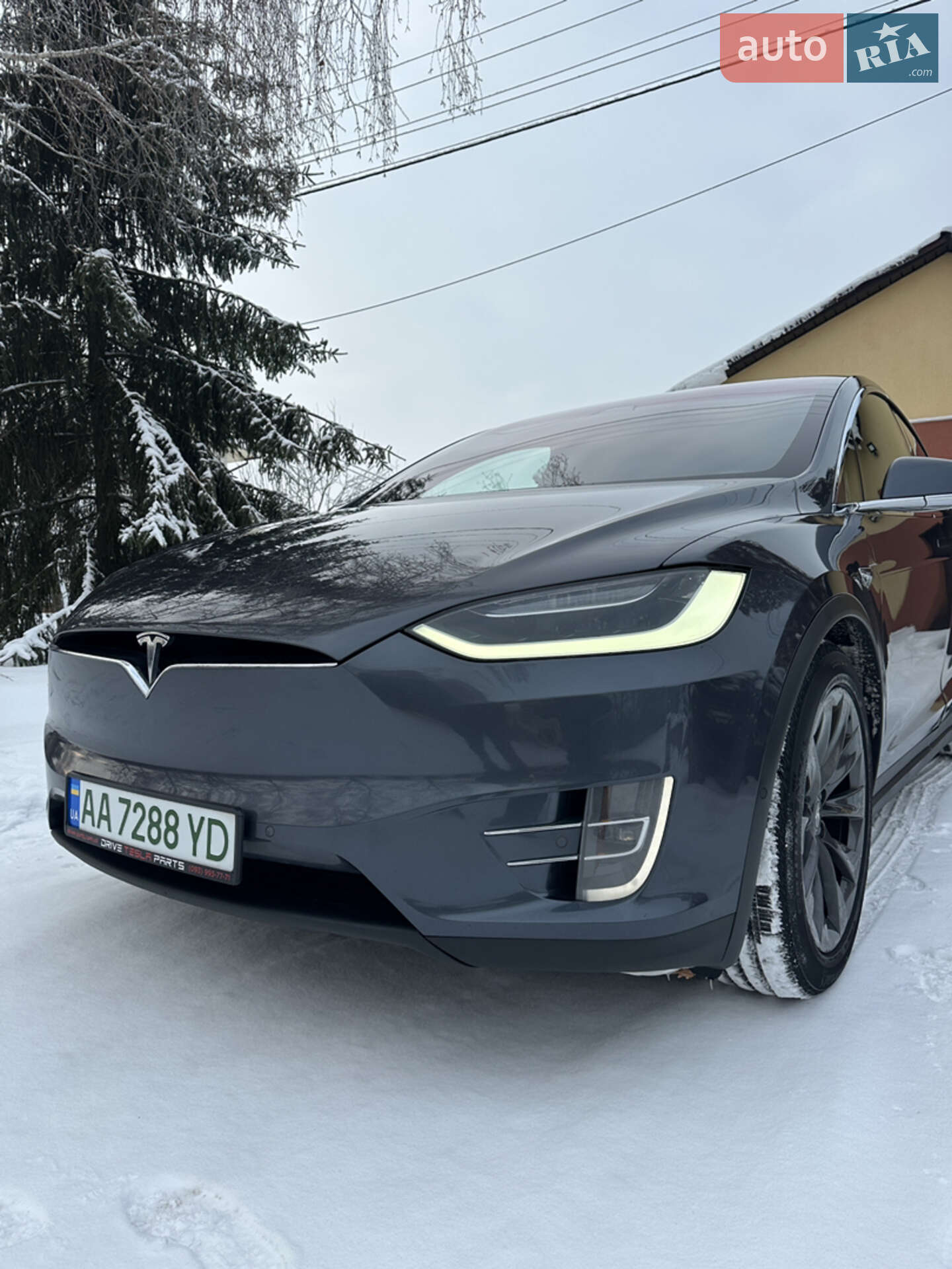 Tesla Model X 2018 VIN 5YJXCBE48JF109824 фото оголошення 9 з 53