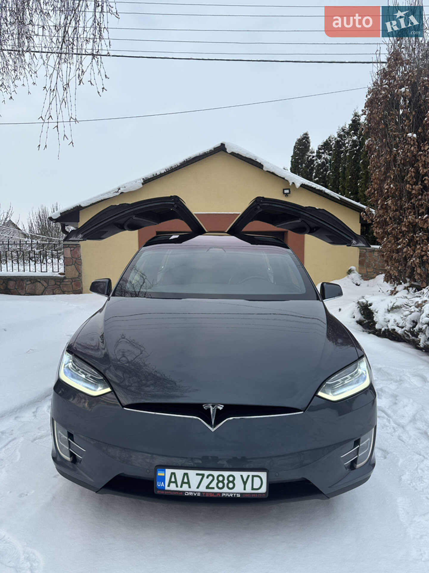 Tesla Model X 2018 VIN 5YJXCBE48JF109824 фото оголошення 28 з 53