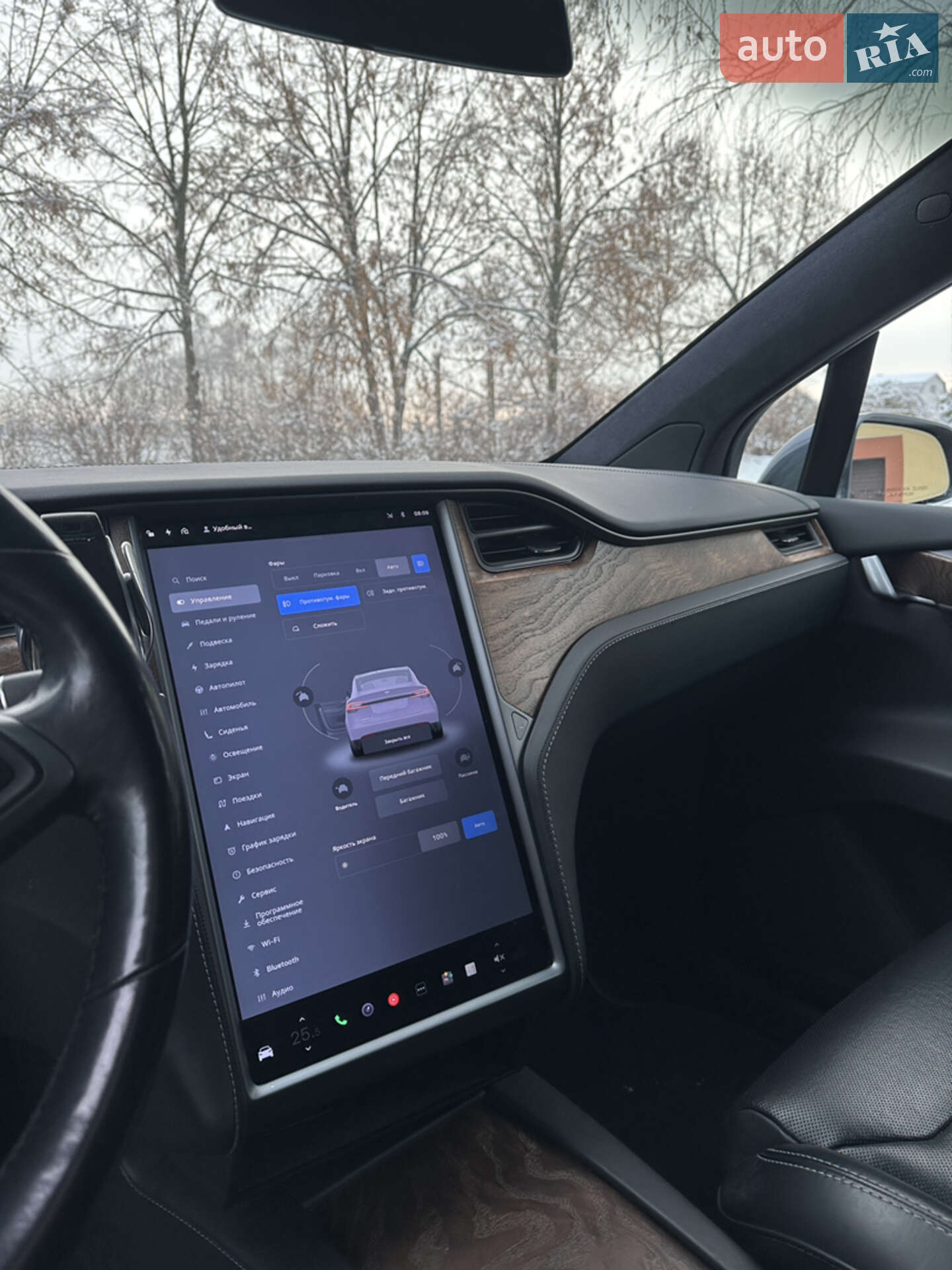 Tesla Model X 2018 VIN 5YJXCBE48JF109824 фото оголошення 40 з 53
