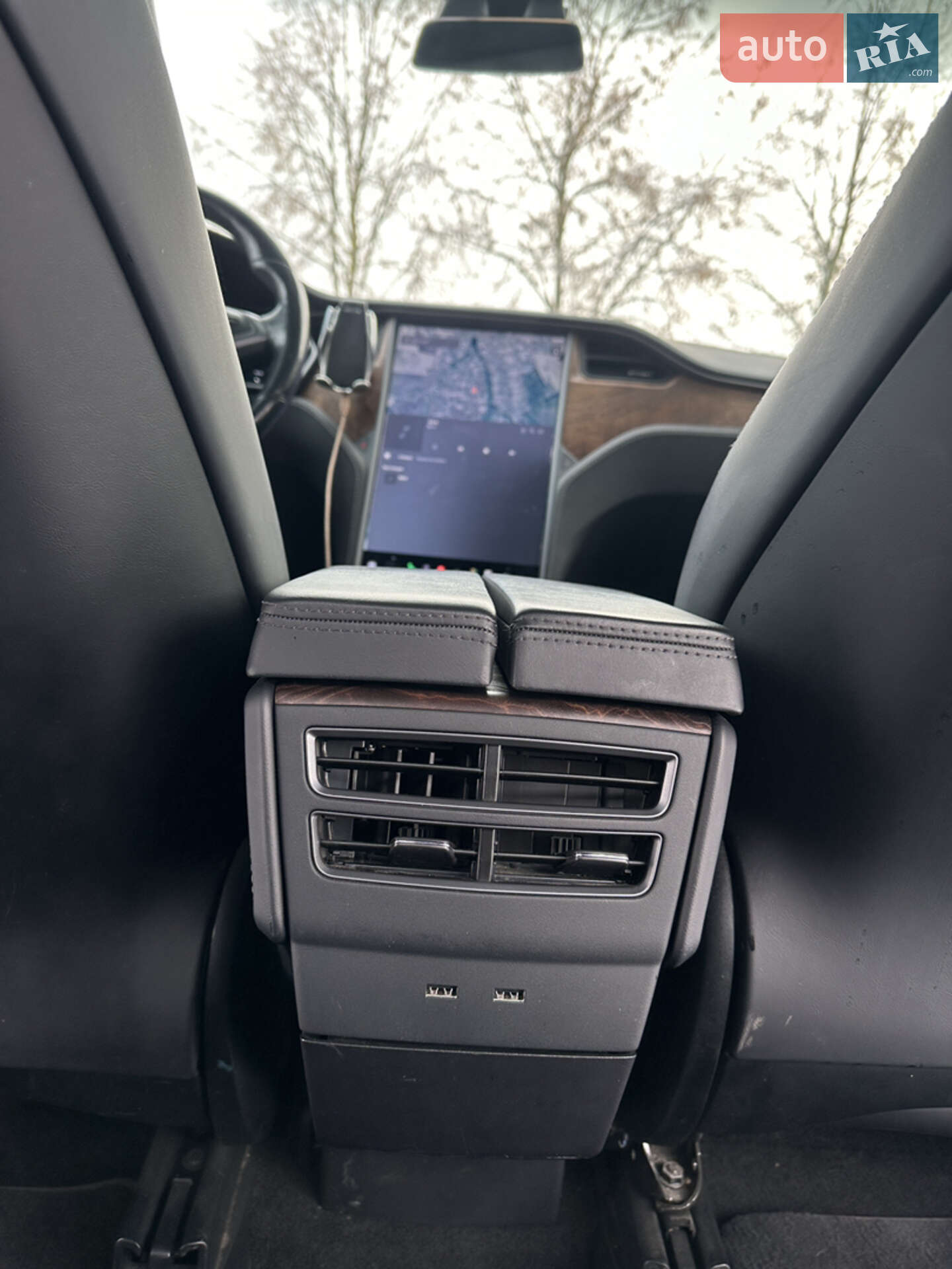 Tesla Model X 2018 VIN 5YJXCBE48JF109824 фото оголошення 34 з 53