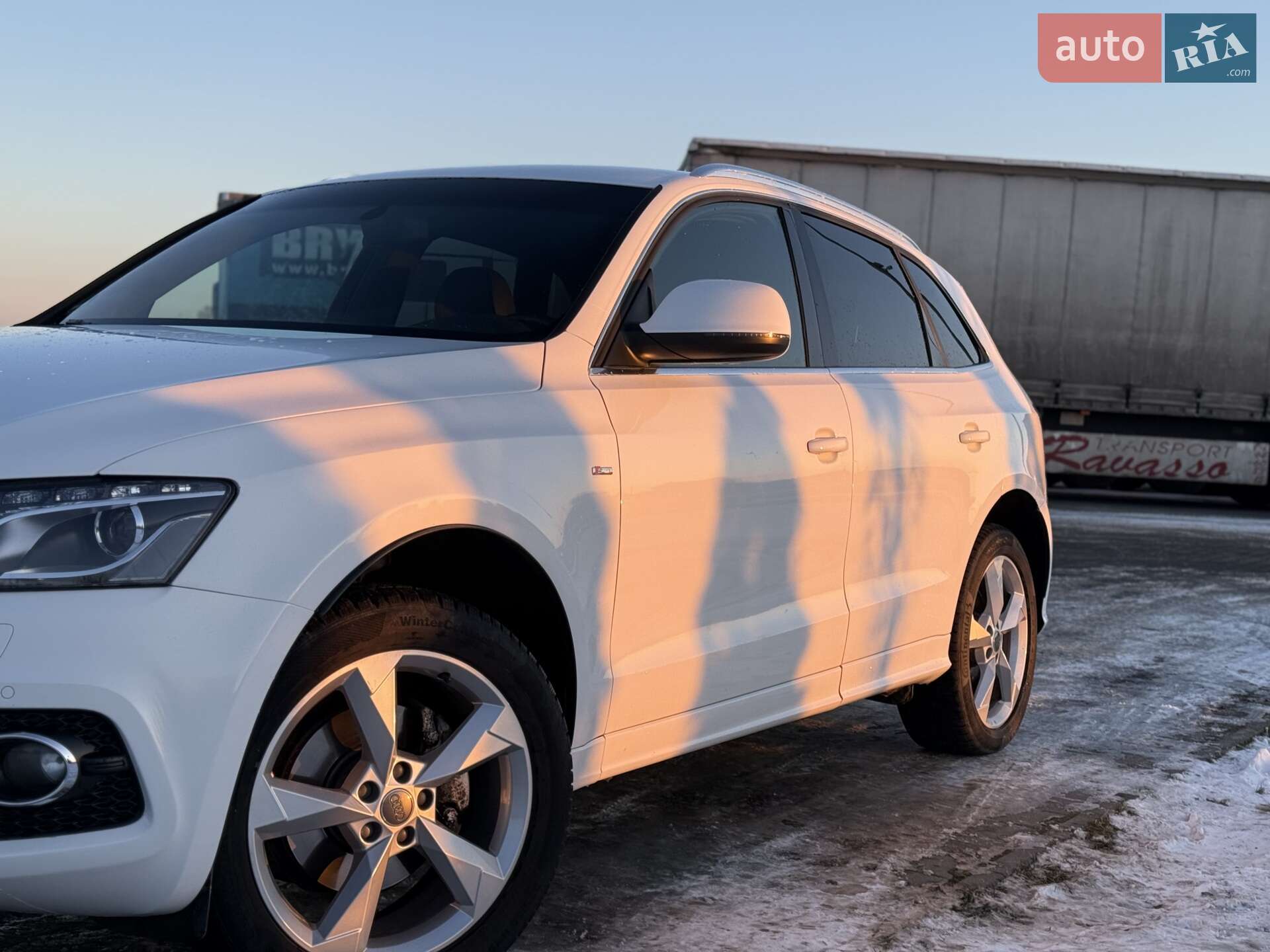 Audi Q5 2010 VIN WAUZZZ8R3BA004784 фото оголошення 5 з 12