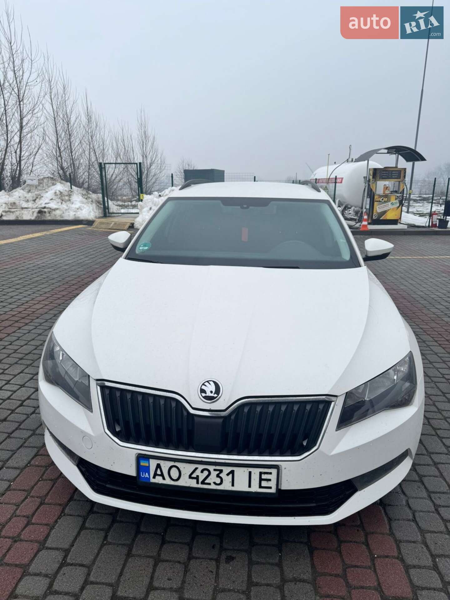 Skoda Superb 2019 VIN TMBJH9NP2K7043238 фото оголошення 4 з 16