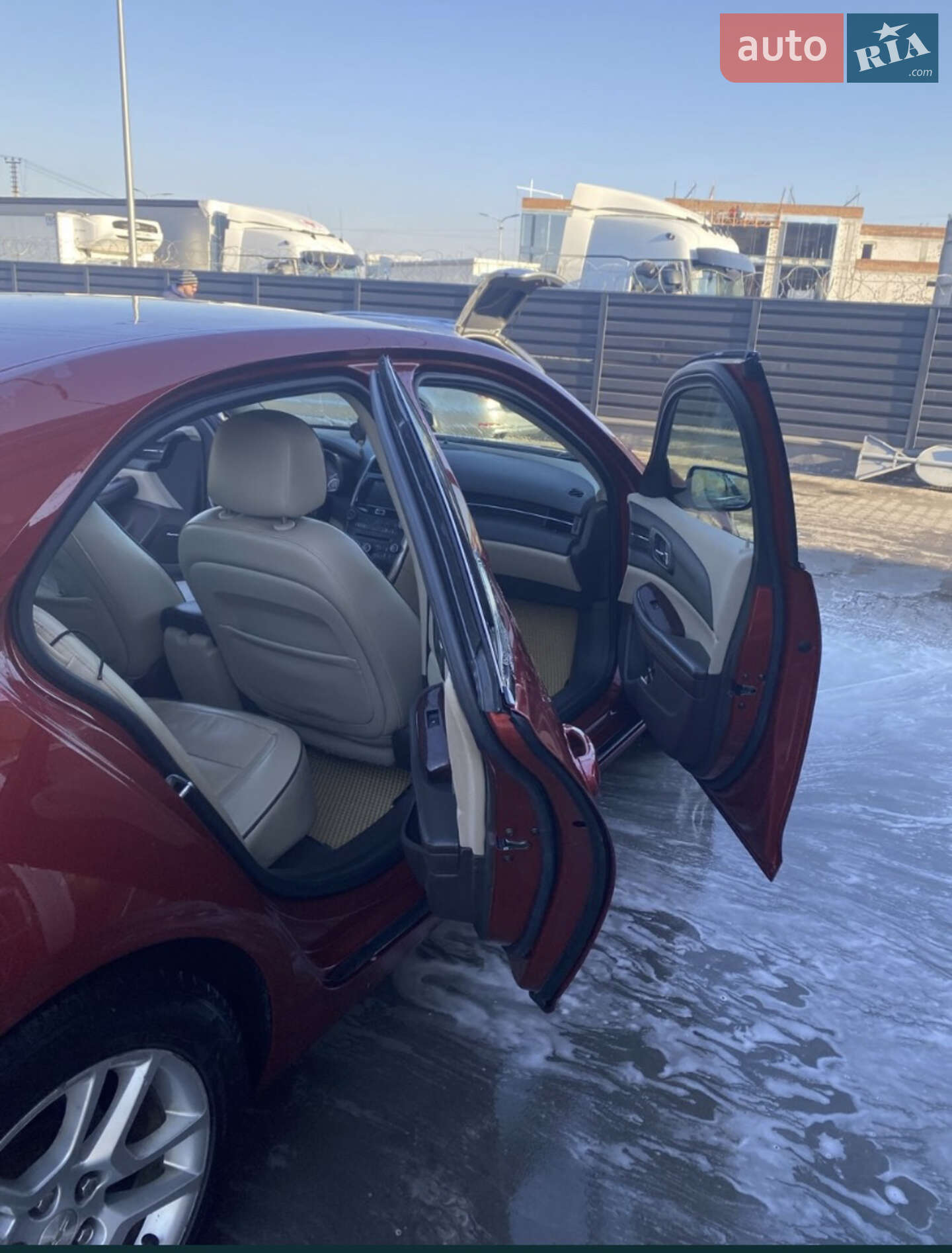 Chevrolet Malibu 2012 VIN 1G11F5RR5DF100351 фото оголошення 5 з 7