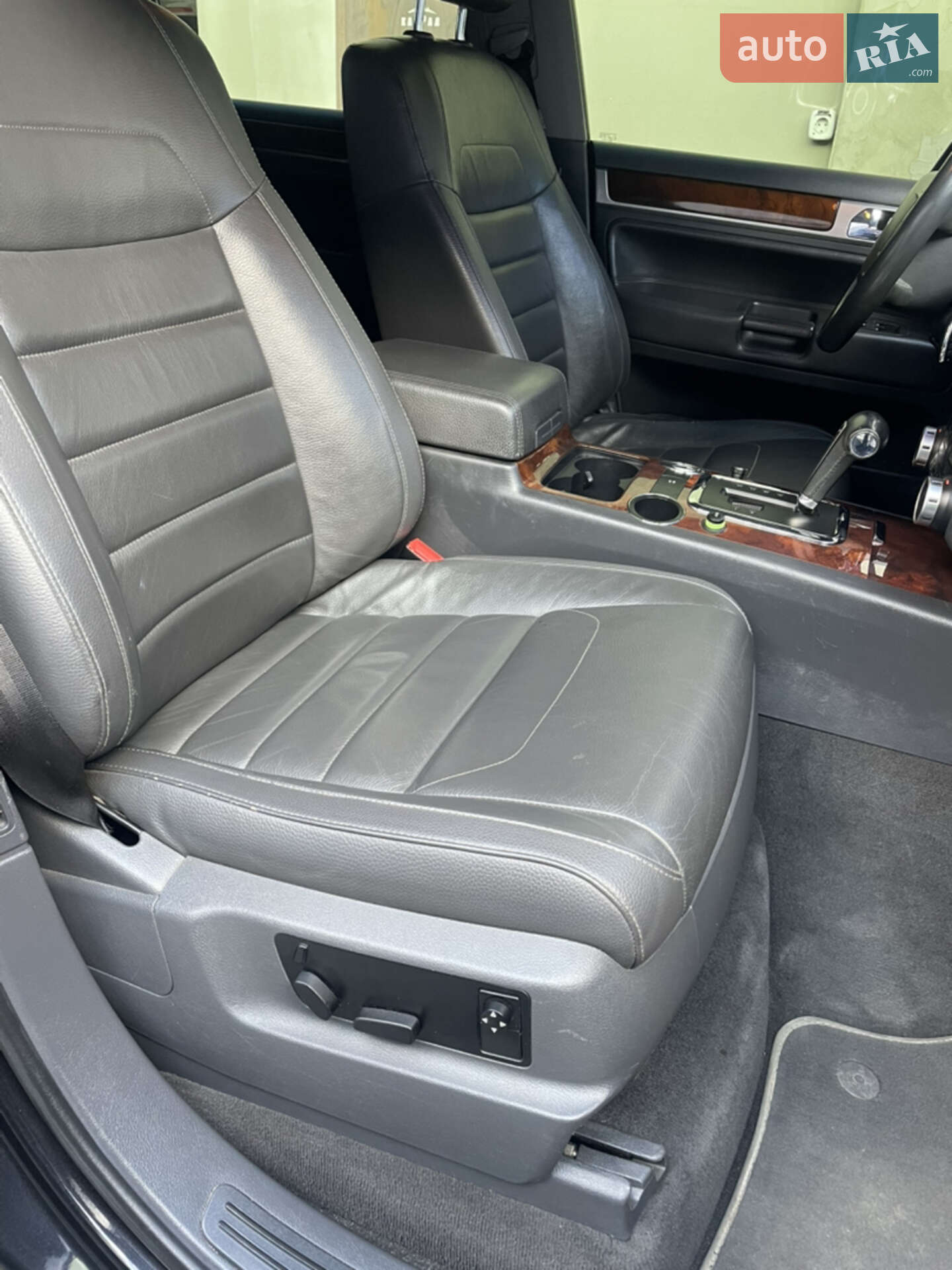 Volkswagen Touareg 2008 VIN WVGZZZ7LZ8Z000923 фото оголошення 13 з 28