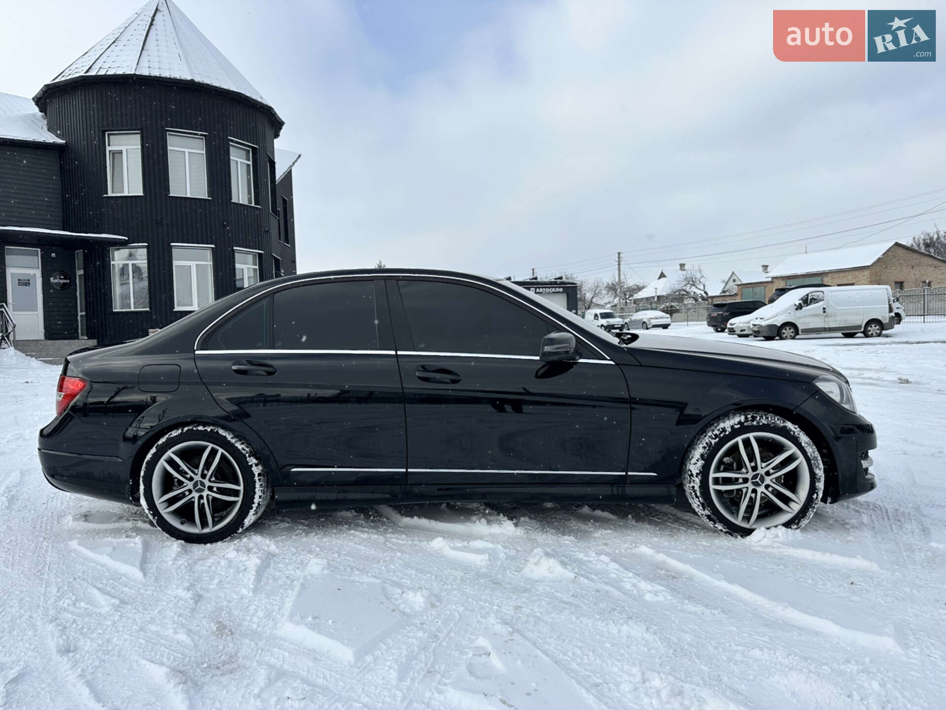 Mercedes-Benz C-Class 2013 VIN WDDGF4HB6DA854345 фото оголошення 6 з 22