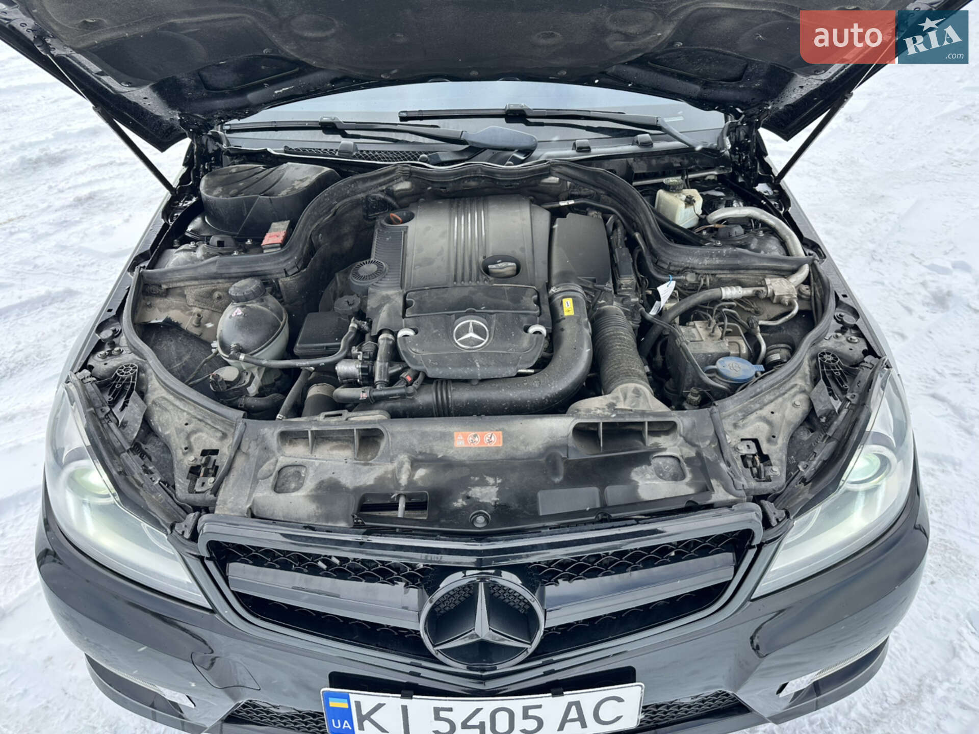 Mercedes-Benz C-Class 2013 VIN WDDGF4HB6DA854345 фото оголошення 13 з 22