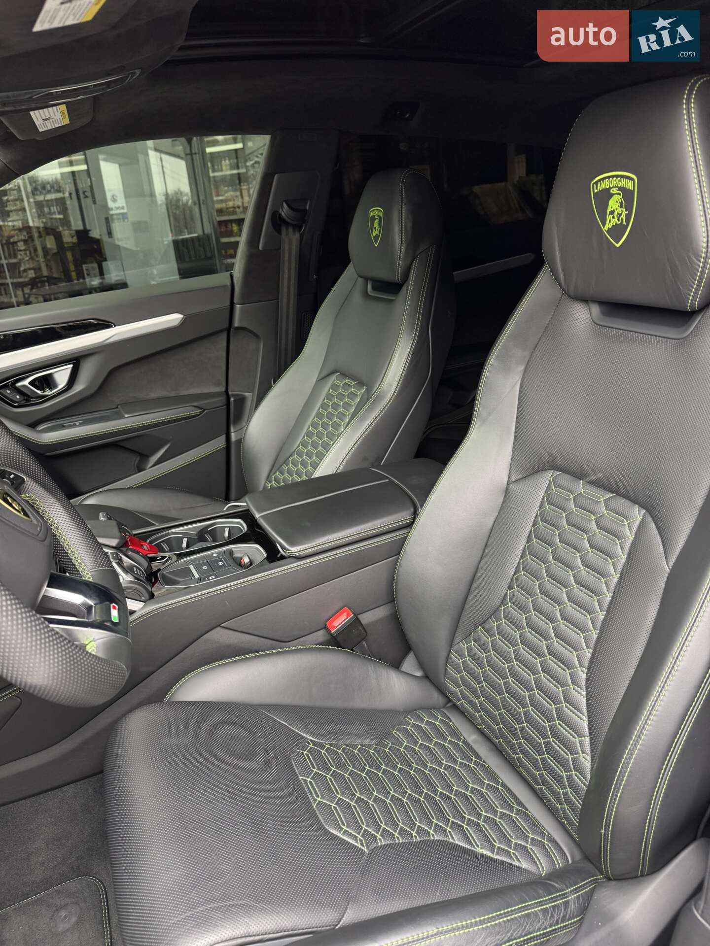 Lamborghini Urus 2020 VIN ZPBUA1ZLXLLA09222 фото оголошення 12 з 16