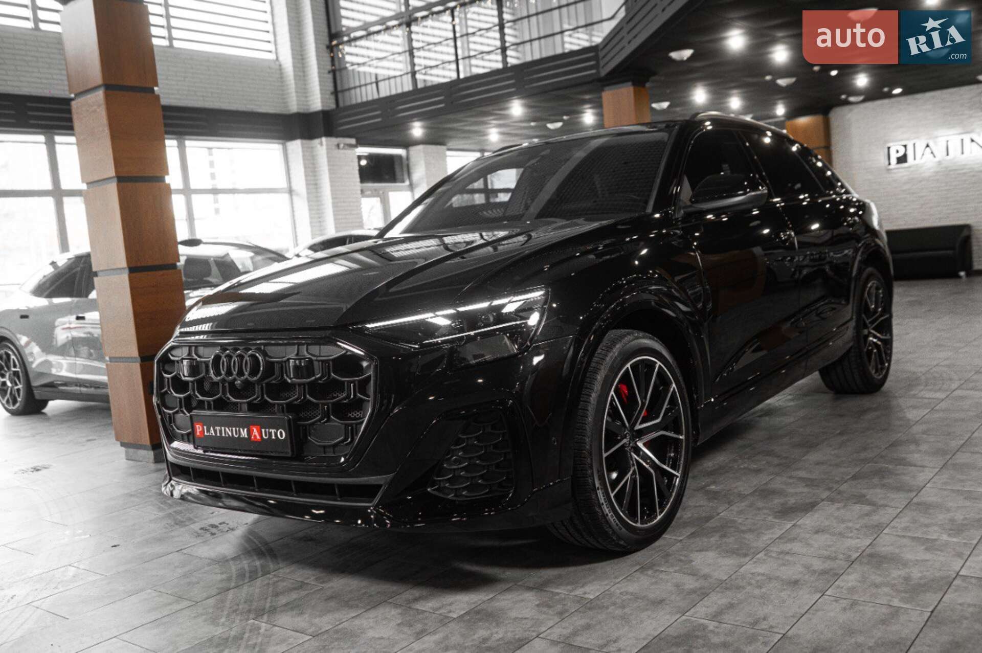Audi Q8 2023 VIN WA1FVBF16PD028292 фото оголошення 3 з 58