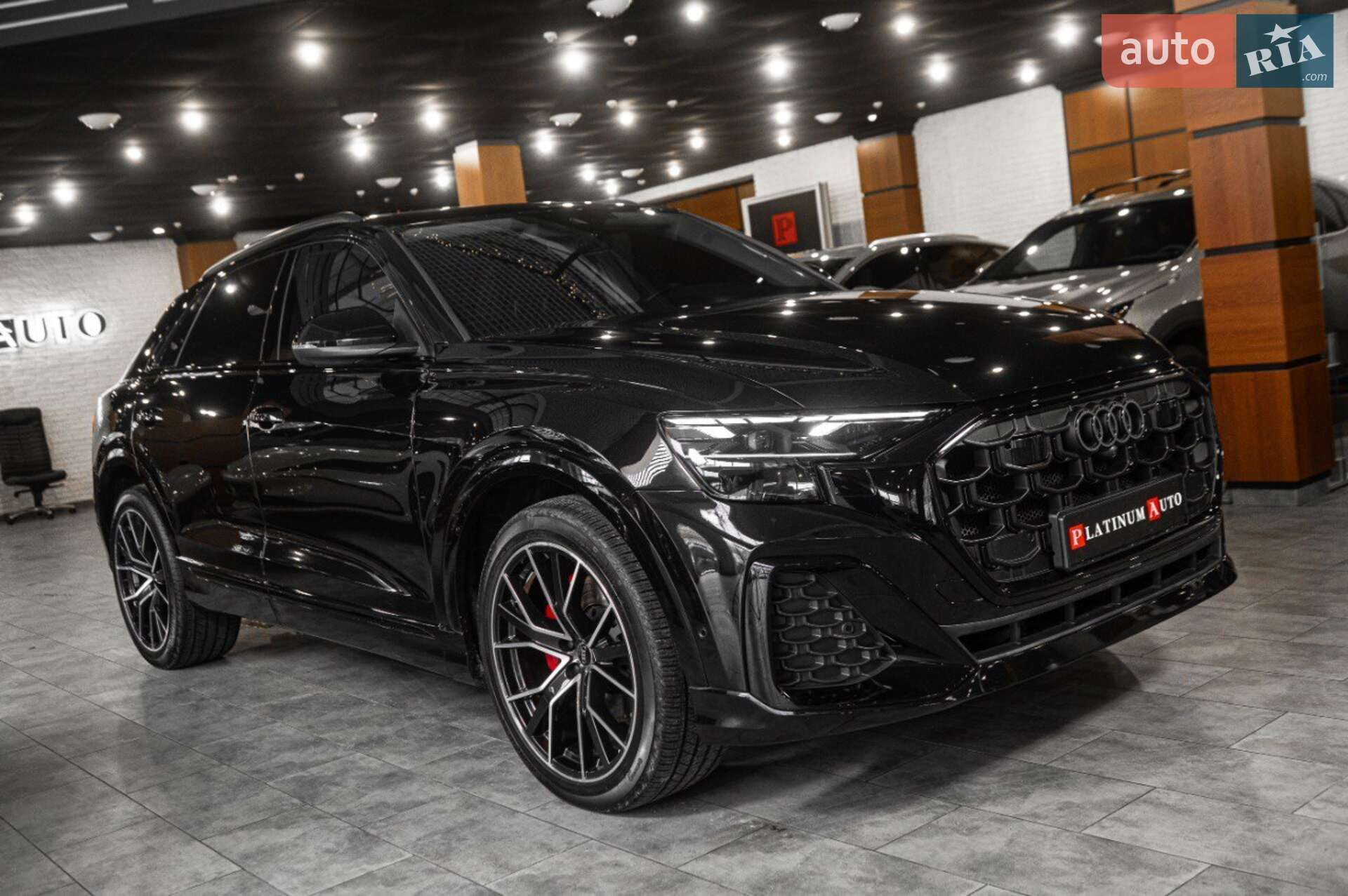 Audi Q8 2023 VIN WA1FVBF16PD028292 фото оголошення 10 з 58