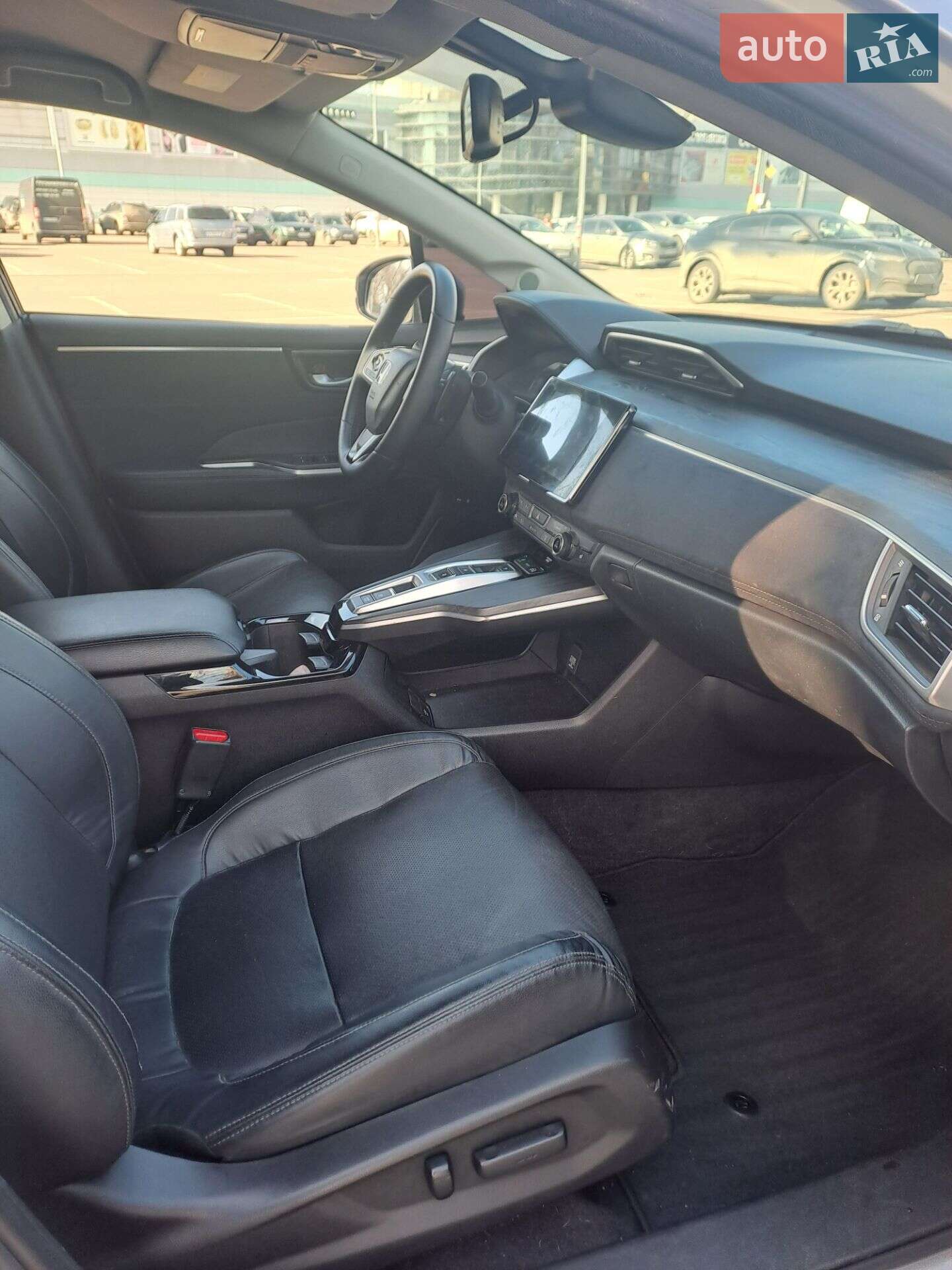 Honda Clarity 2020 VIN JHMZC5F33LC001657 фото оголошення 4 з 31
