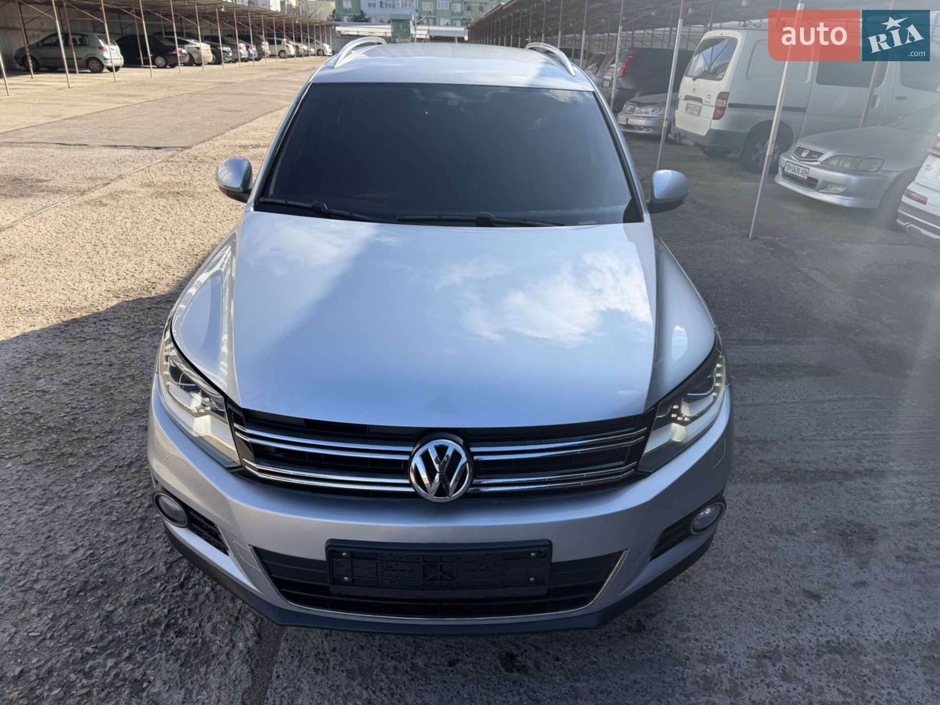 Volkswagen Tiguan 2014 VIN WVGZZZ5NZFW554017 фото оголошення 4 з 58