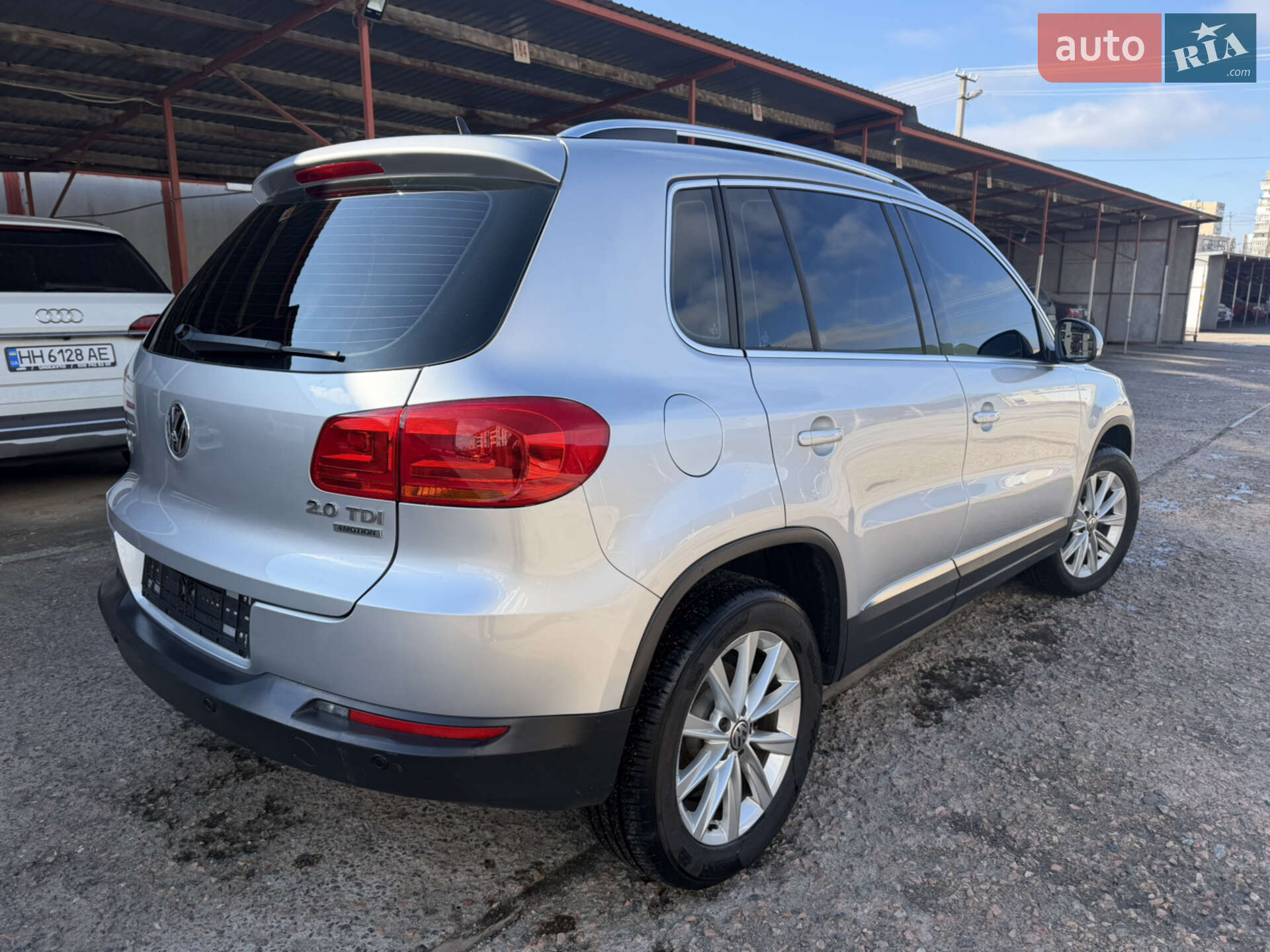 Volkswagen Tiguan 2014 VIN WVGZZZ5NZFW554017 фото оголошення 12 з 58