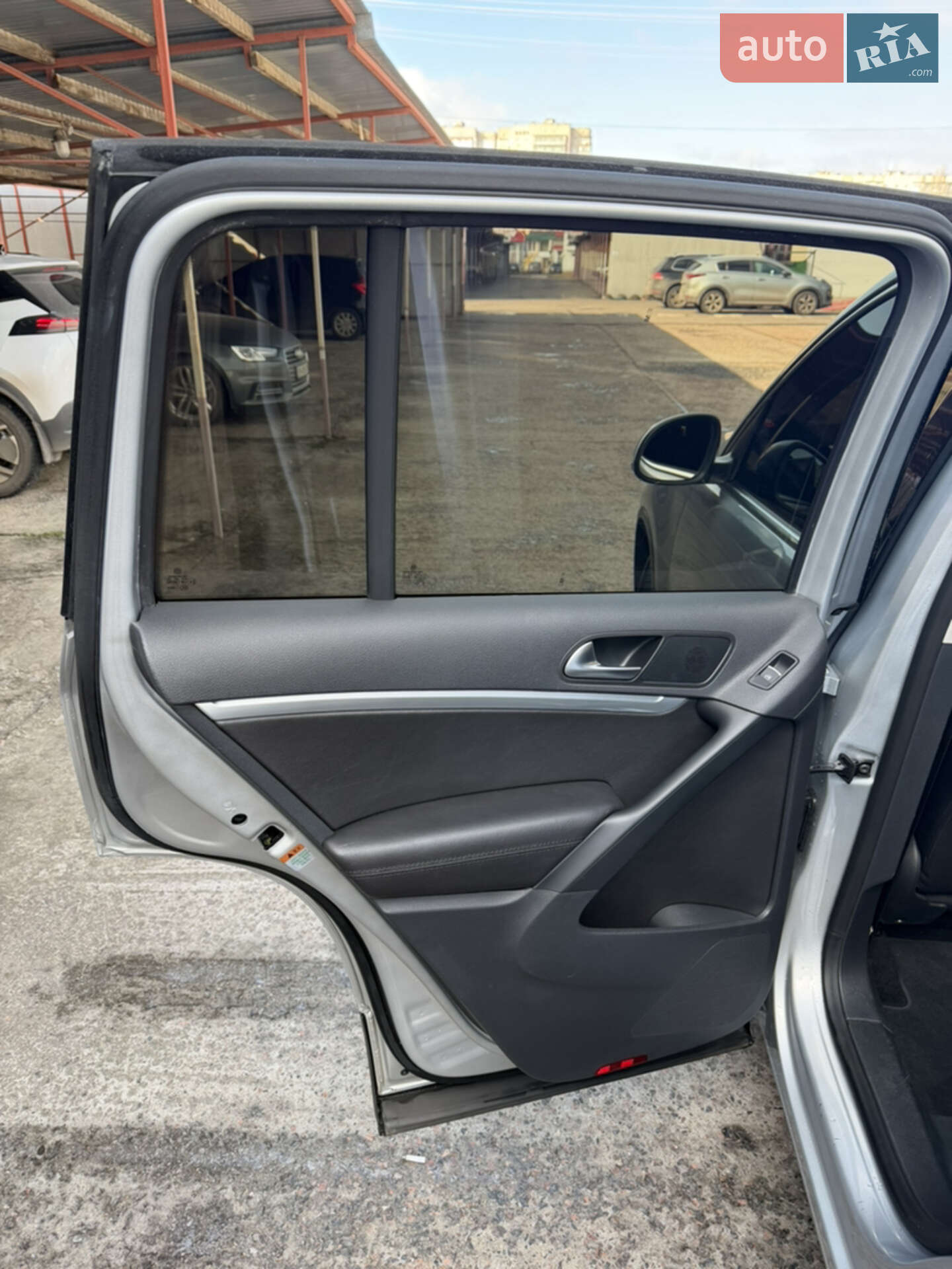 Volkswagen Tiguan 2014 VIN WVGZZZ5NZFW554017 фото оголошення 26 з 58