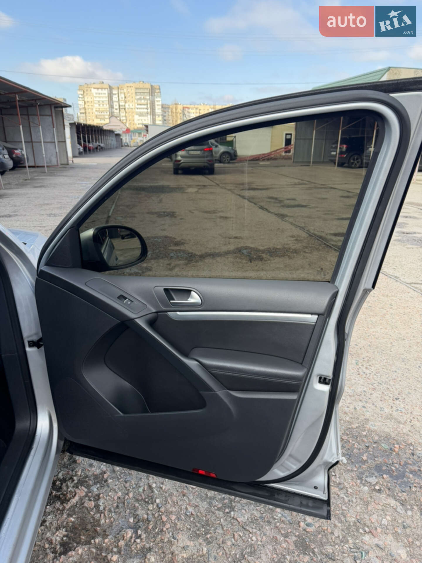 Volkswagen Tiguan 2014 VIN WVGZZZ5NZFW554017 фото оголошення 27 з 58
