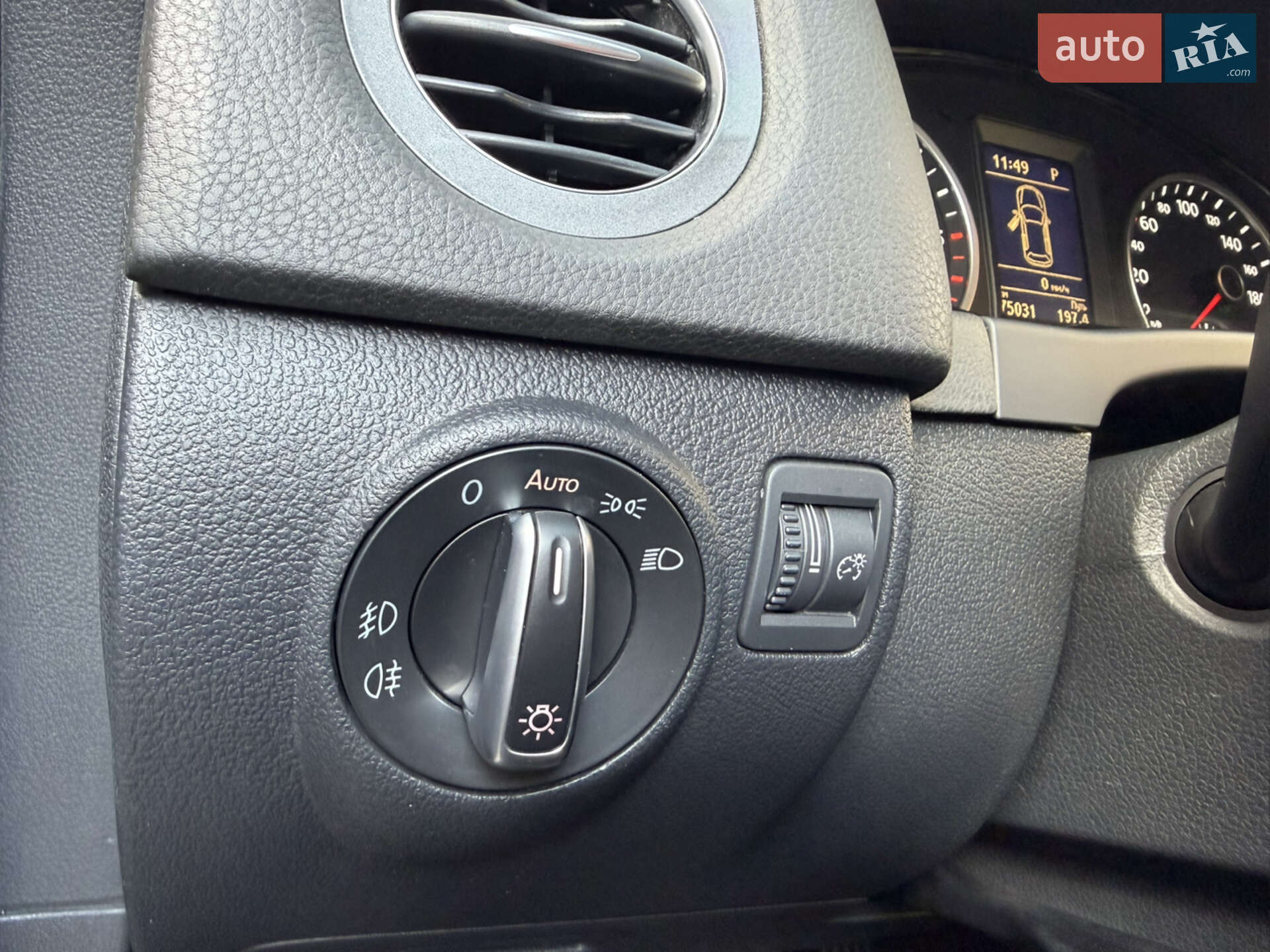 Volkswagen Tiguan 2014 VIN WVGZZZ5NZFW554017 фото оголошення 37 з 58
