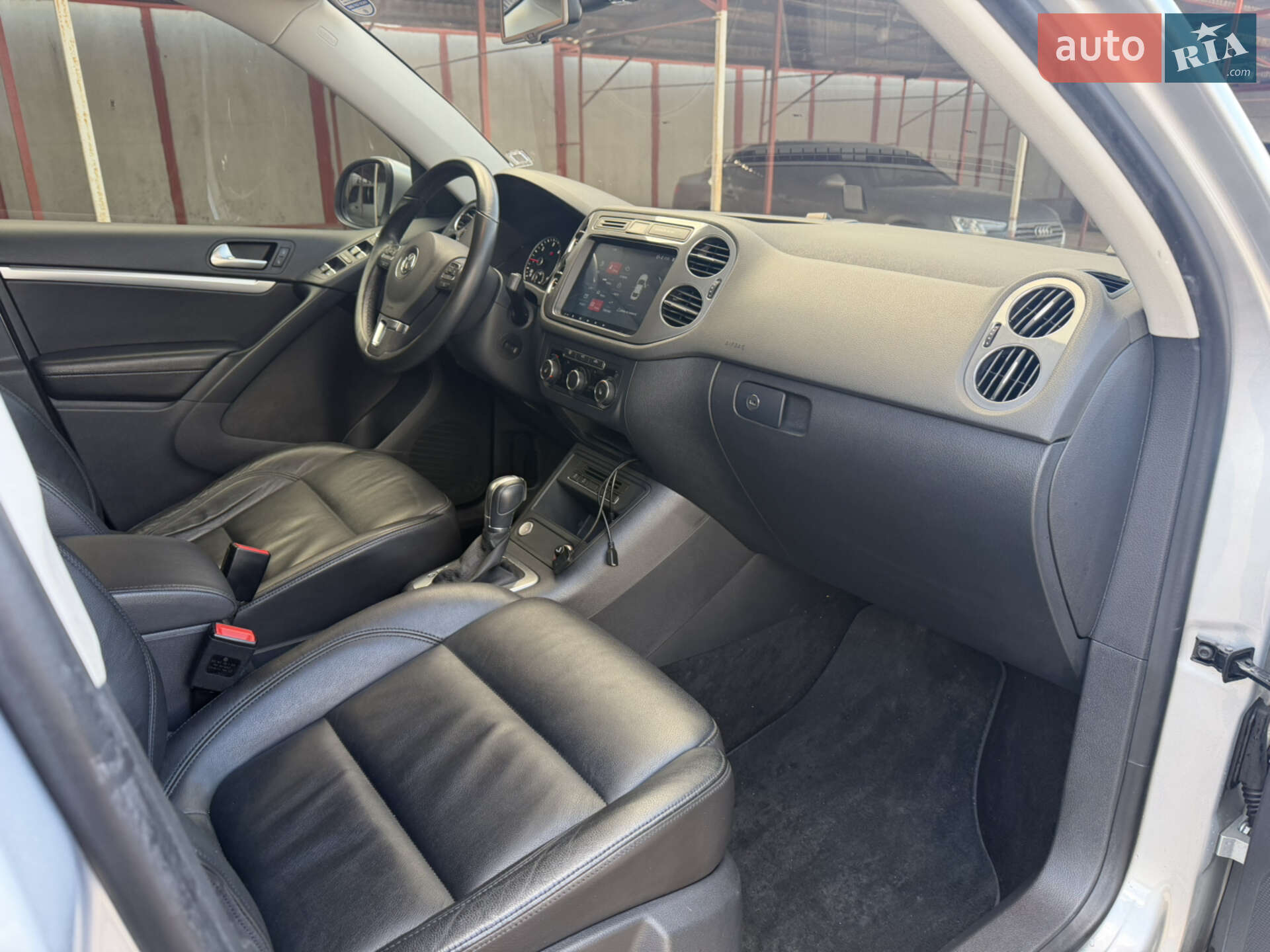 Volkswagen Tiguan 2014 VIN WVGZZZ5NZFW554017 фото оголошення 43 з 58