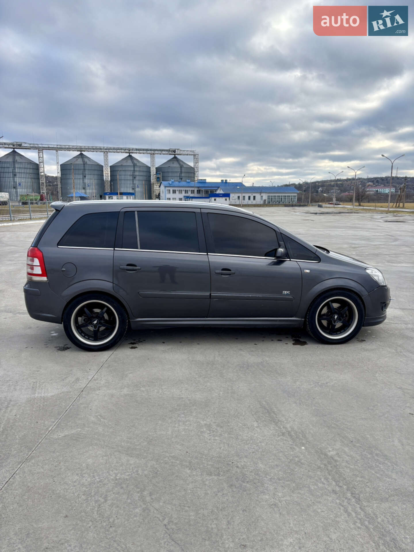 Opel Zafira 2009 VIN W0L0AHM7592068252 фото оголошення 6 з 8