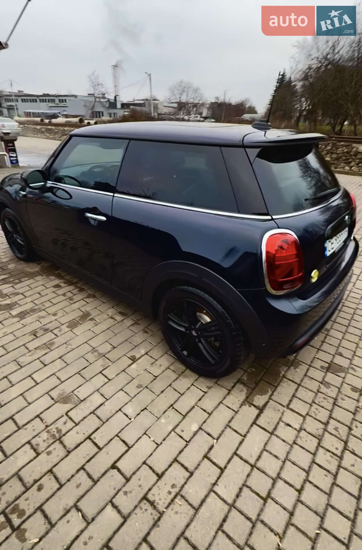 MINI Cooper 2023 VIN WMW11DJ0802U93516 фото оголошення 10 з 12