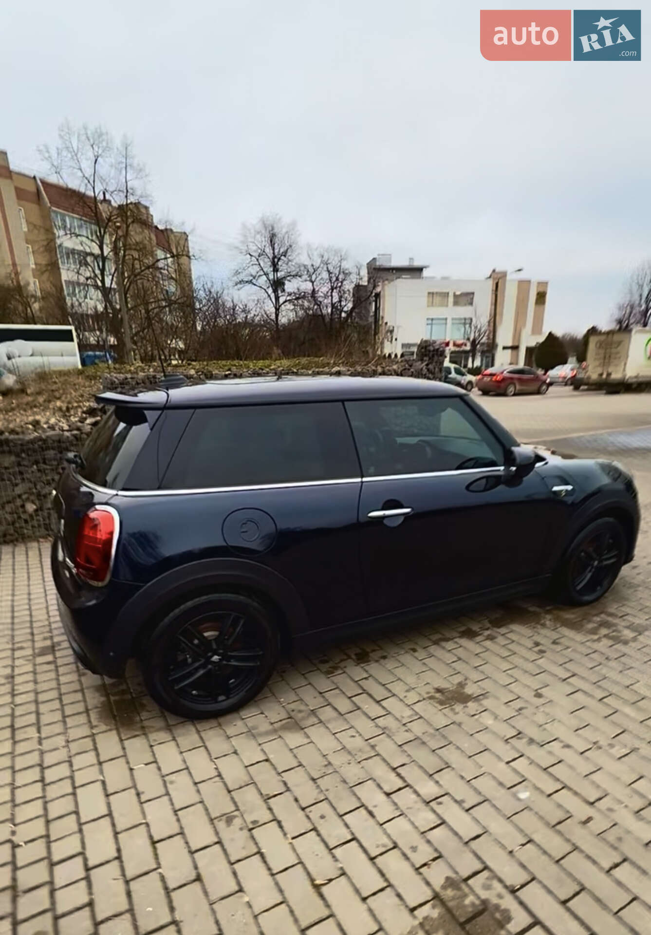 MINI Cooper 2023 VIN WMW11DJ0802U93516 фото оголошення 9 з 12