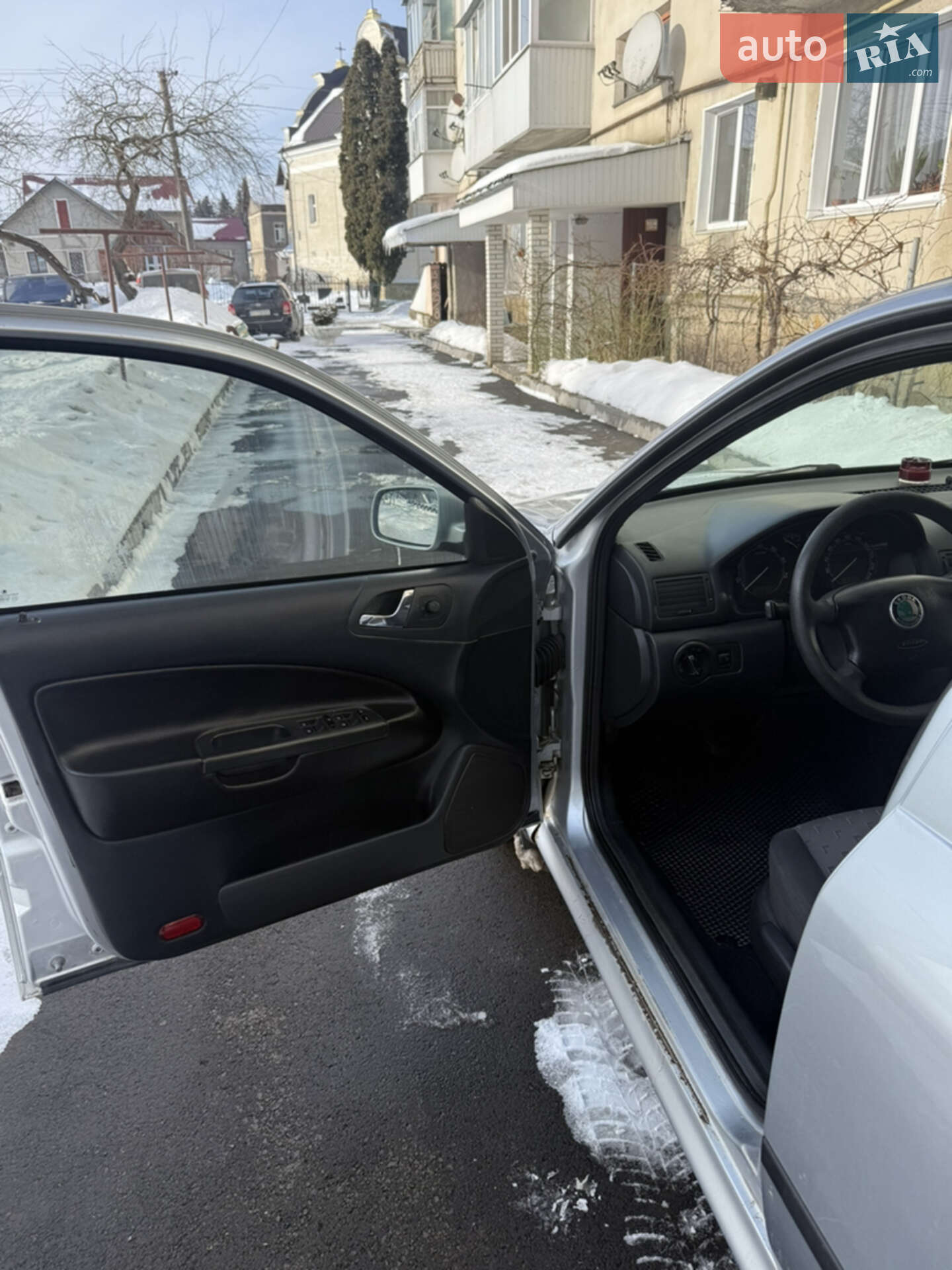 Skoda Octavia 2008 VIN TMBJX41U19B011843 фото оголошення 23 з 27