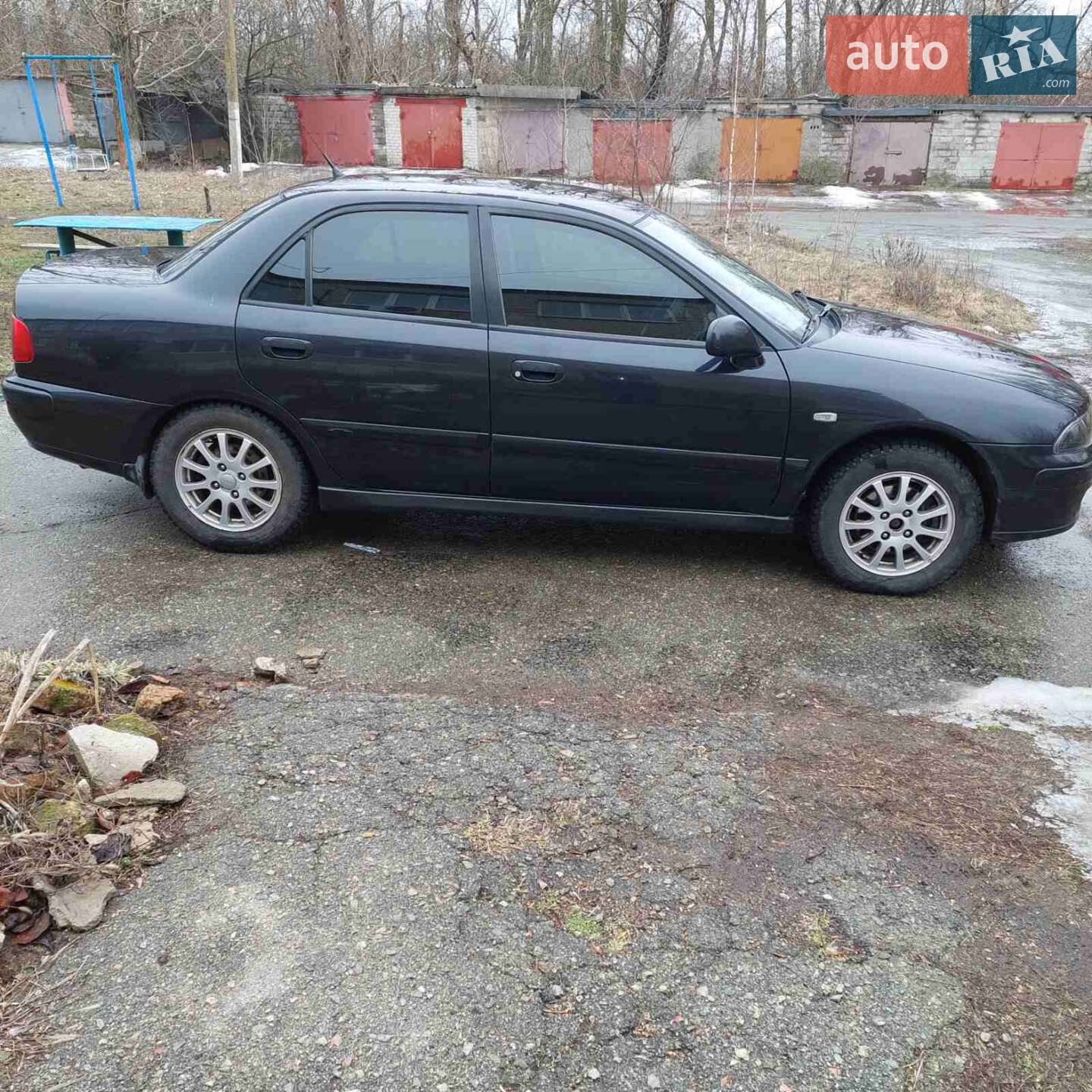 Mitsubishi Carisma 2003 VIN XMCSNDA1A3F031121 фото оголошення 3 з 8