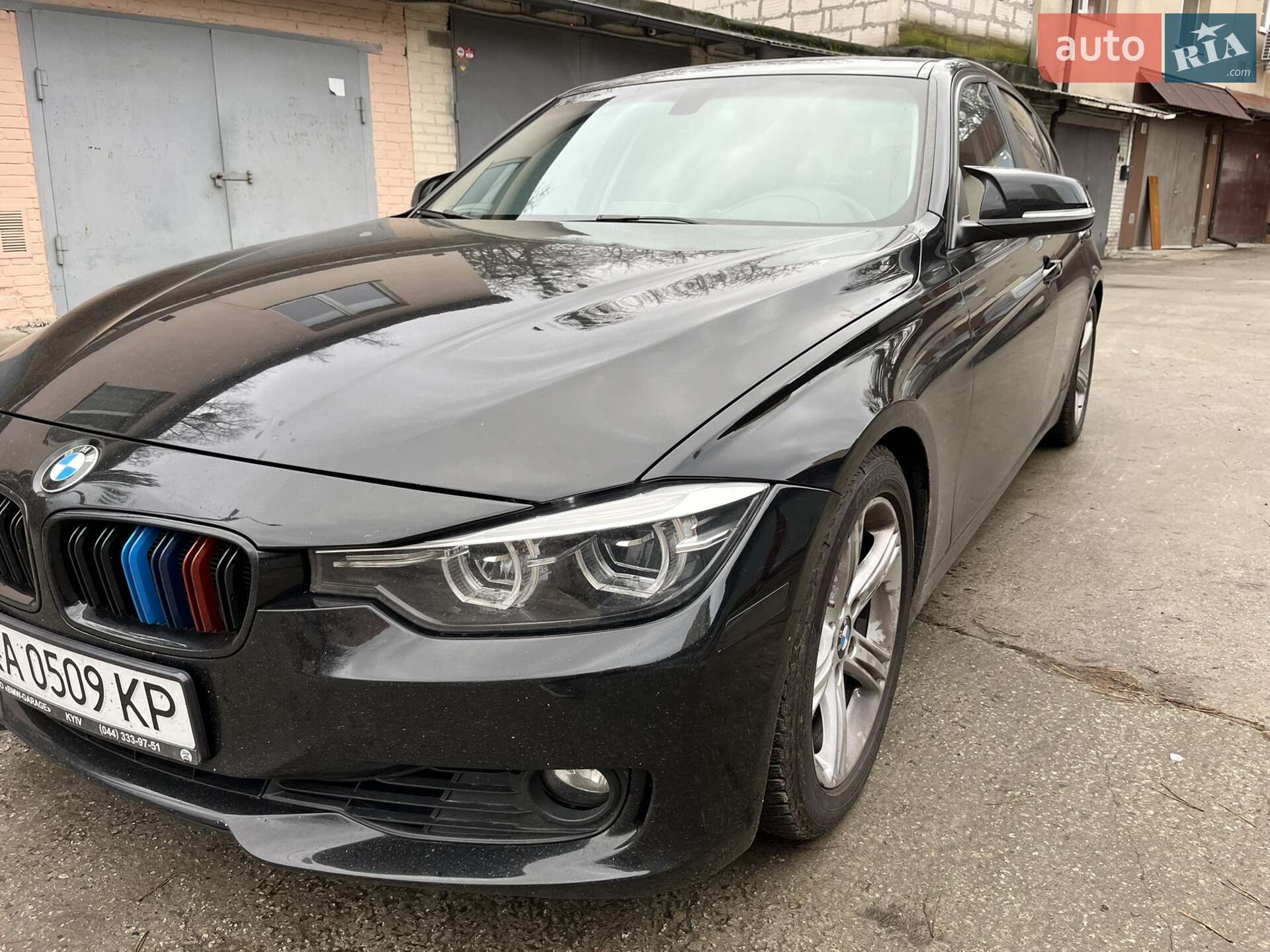 BMW 3 Series 2012 VIN WBA3A5G54DNP18987 фото оголошення 2 з 29