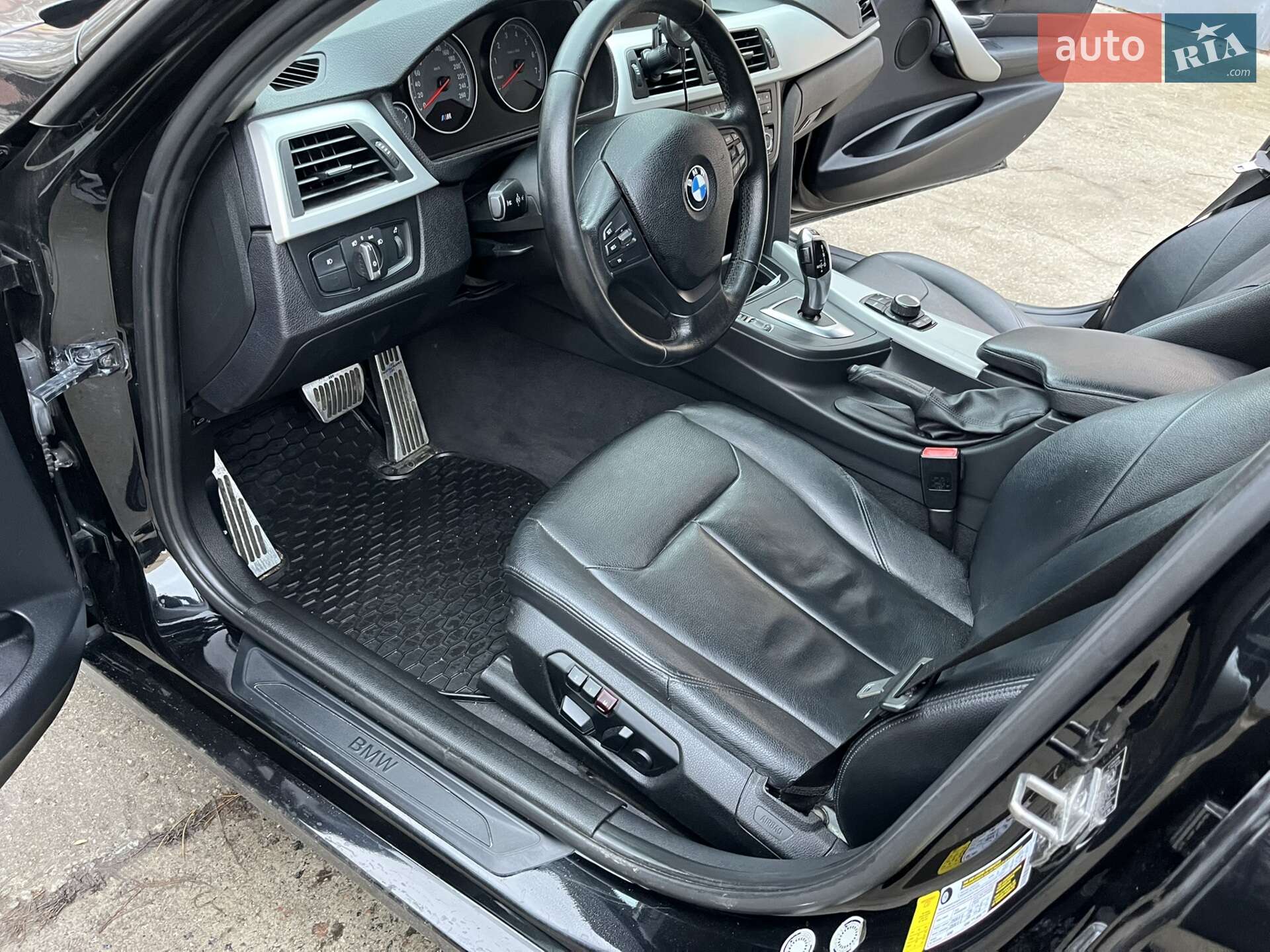 BMW 3 Series 2012 VIN WBA3A5G54DNP18987 фото оголошення 6 з 29