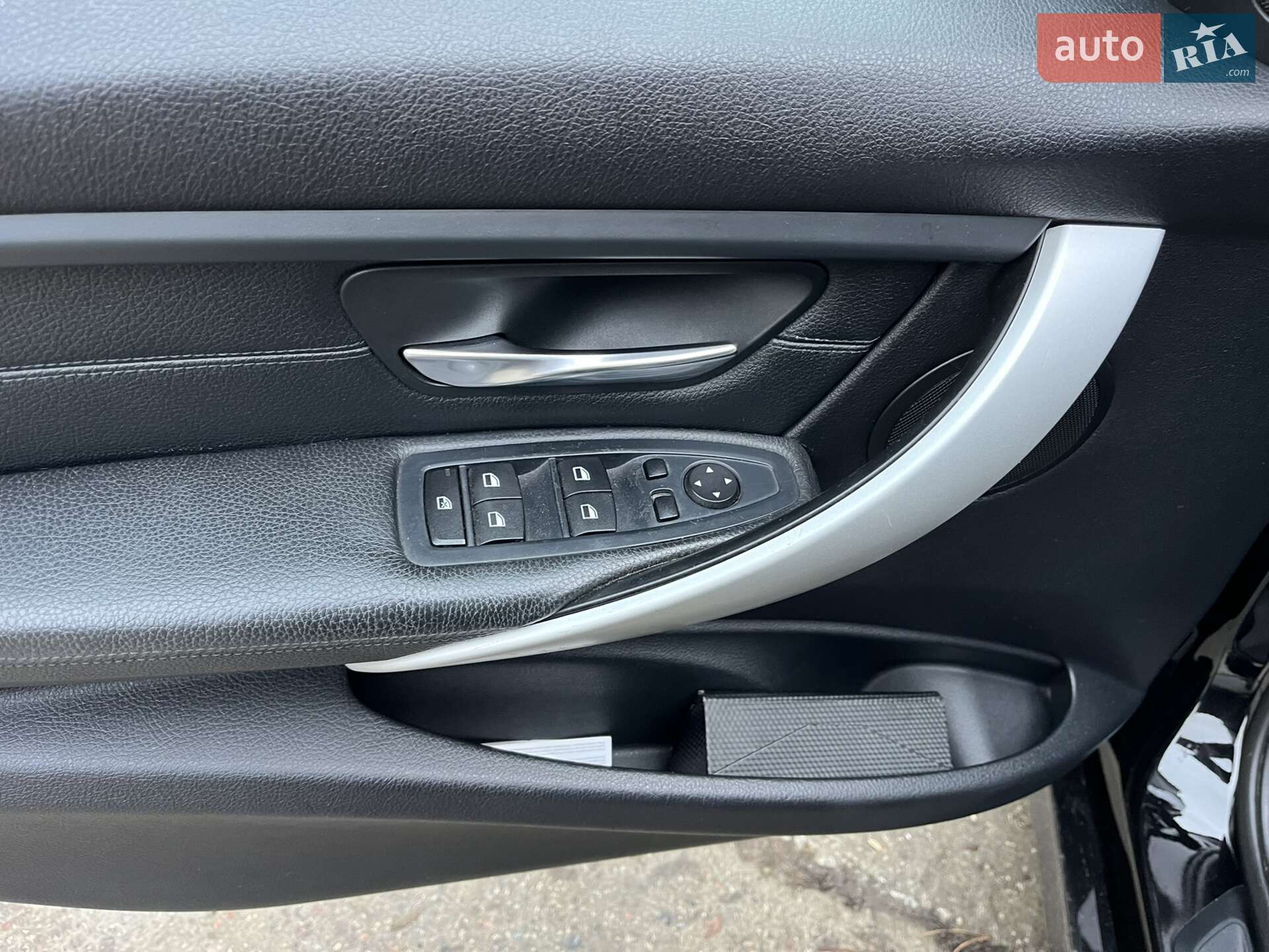 BMW 3 Series 2012 VIN WBA3A5G54DNP18987 фото оголошення 9 з 29