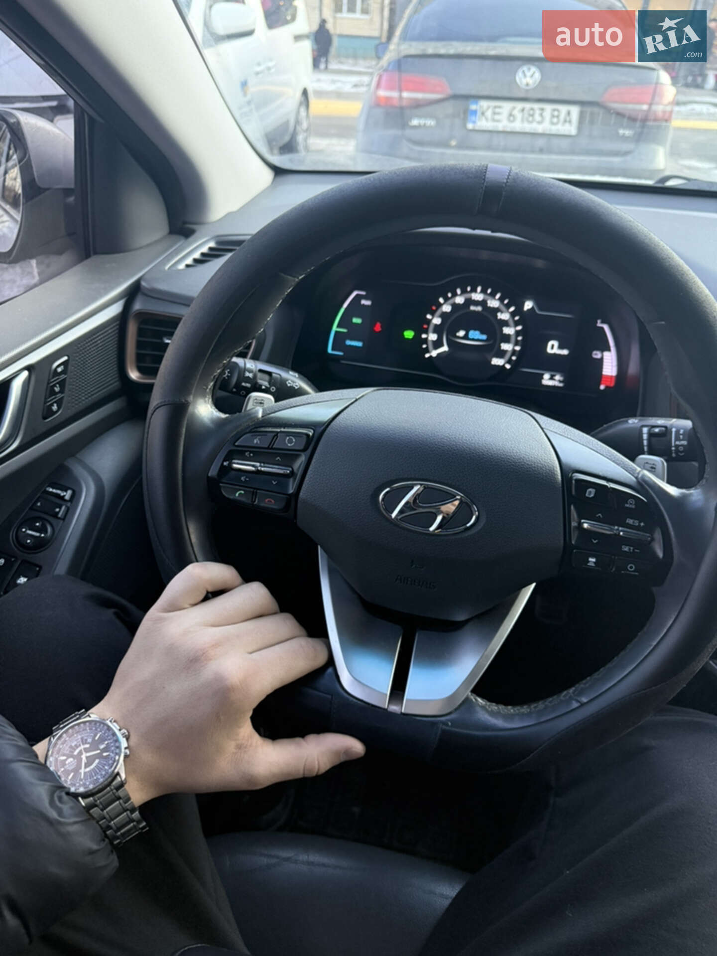 Hyundai Ioniq Electric 2019 VIN KMHC851HFKU041438 фото оголошення 4 з 14